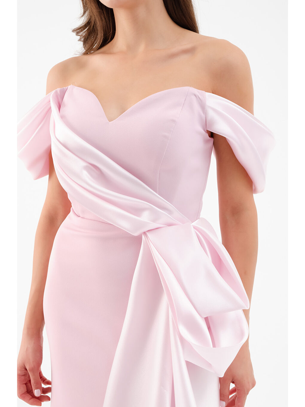 Pembe Kadın Pudra Kayık Yaka Kuyruklu Uzun Abiye Elbise-3
