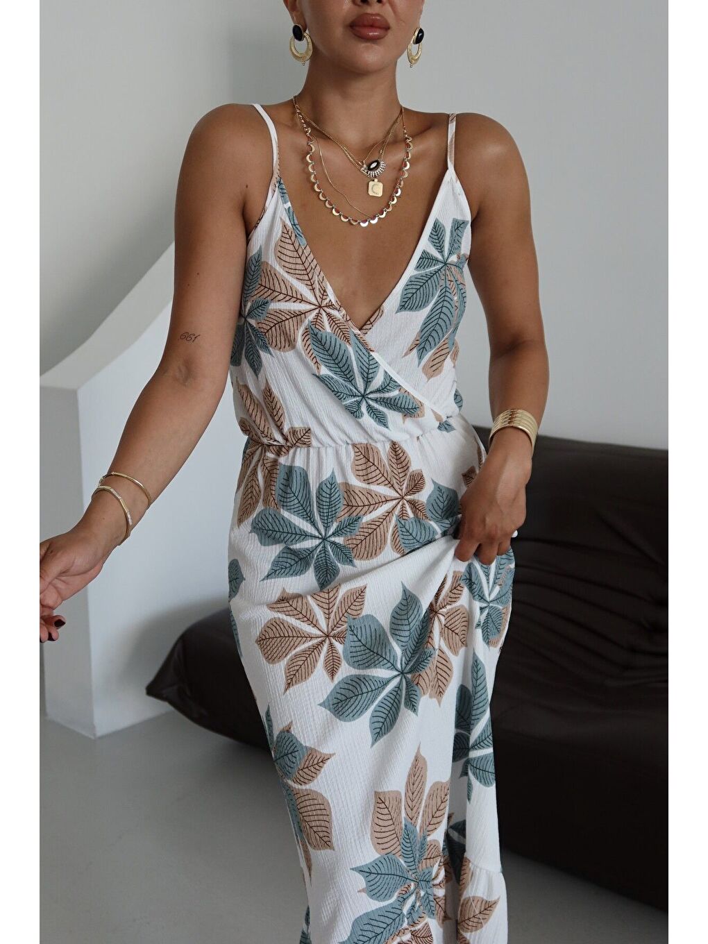 Mavi Kadın Turkuaz Çiçek Desenli Kruvaze Maxi Boy Askılı Krinkıl Elbise-1