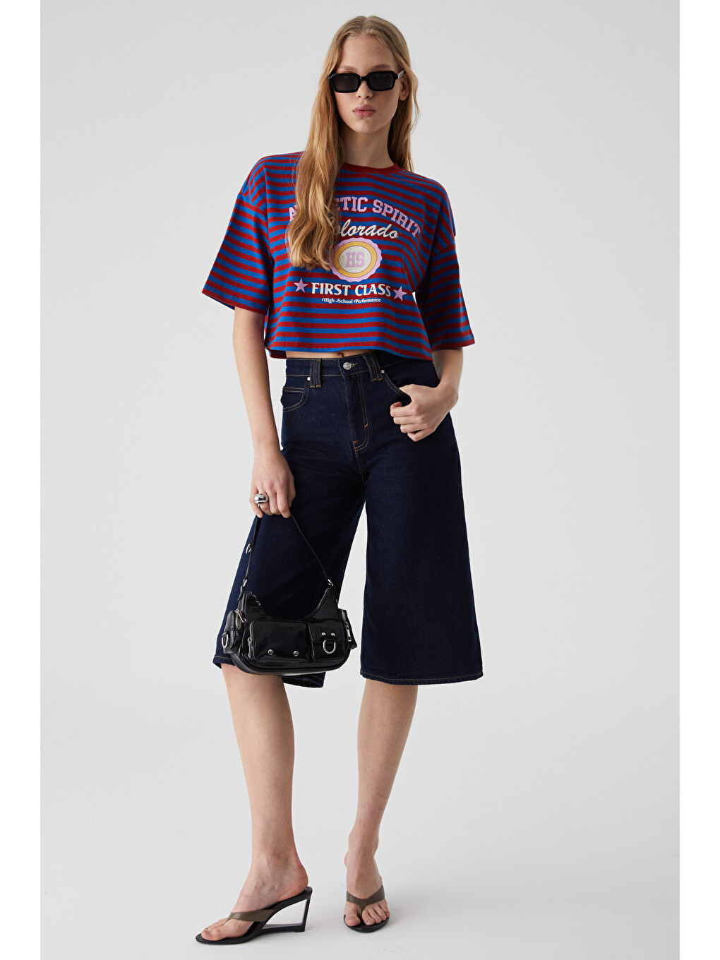 Ahrı Kadın Relaxed Bisiklet Yaka Baskılı Kırmızı-mavi T-shirt-3