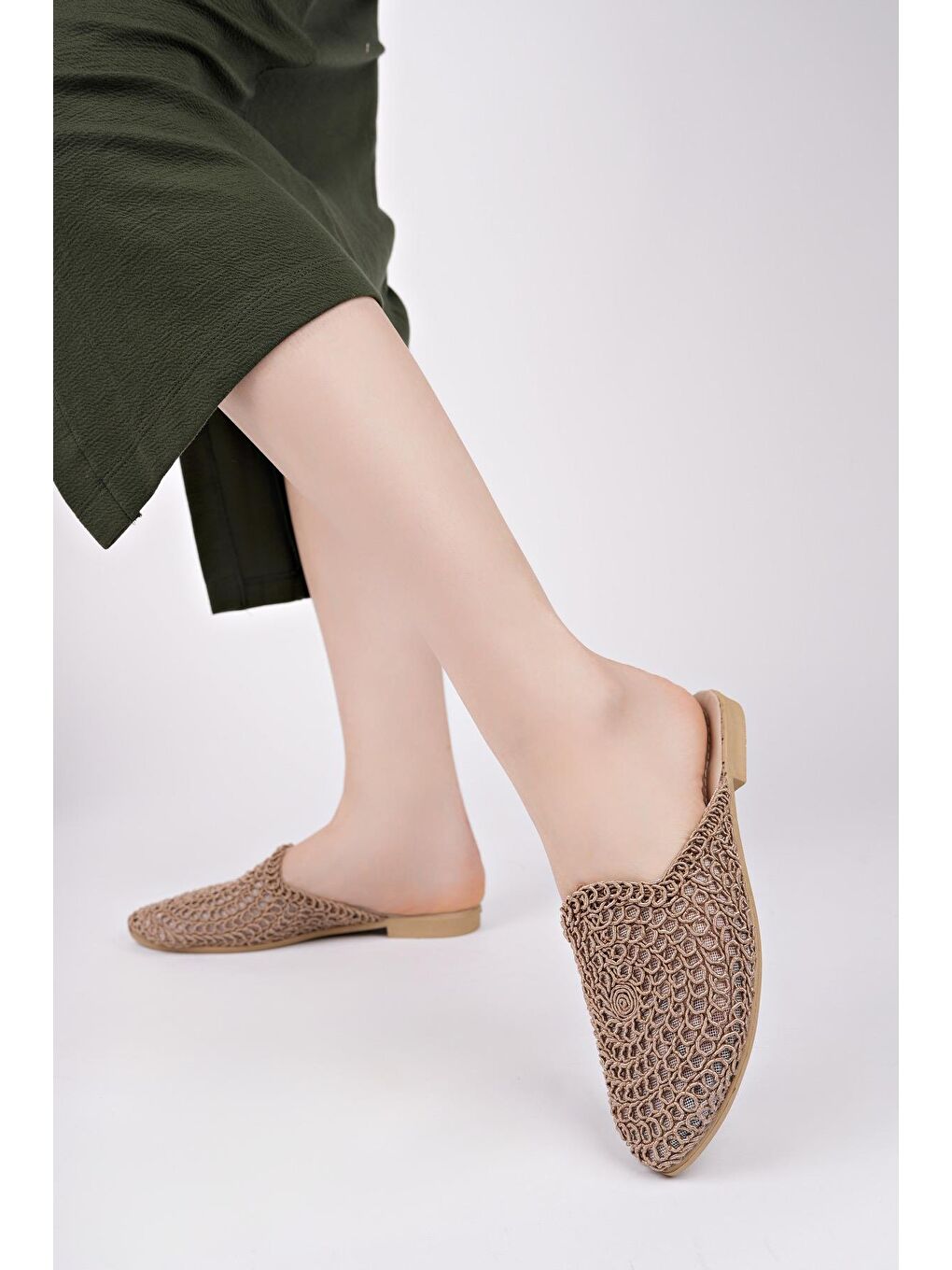 Bej HST-20 Hasır Kadın Terlik Örgü Dış Mekan ve  Ev Terliği-1