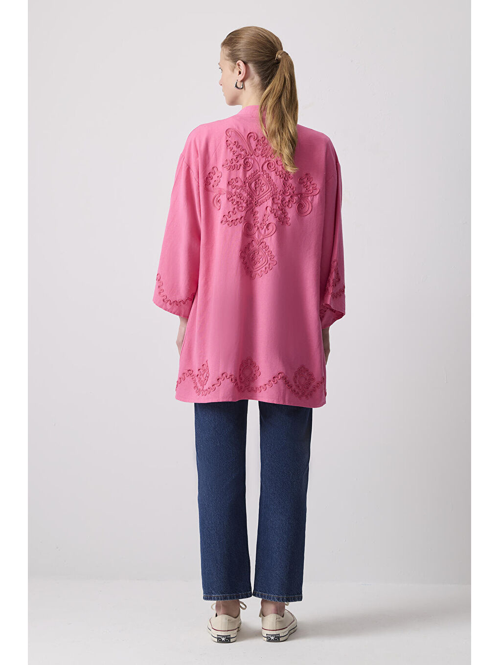 Pembe Keten Dokulu Nakışlı Kimono-3