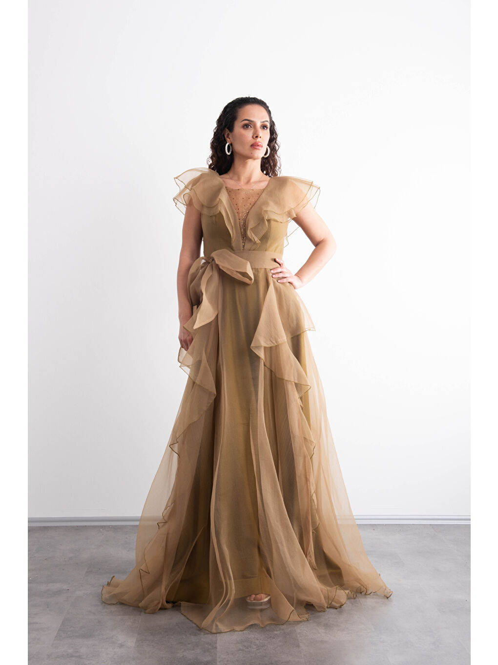 Haki,Önü Taşlı, Volanlı ve Romantik Uzun Abiye Elbise-3