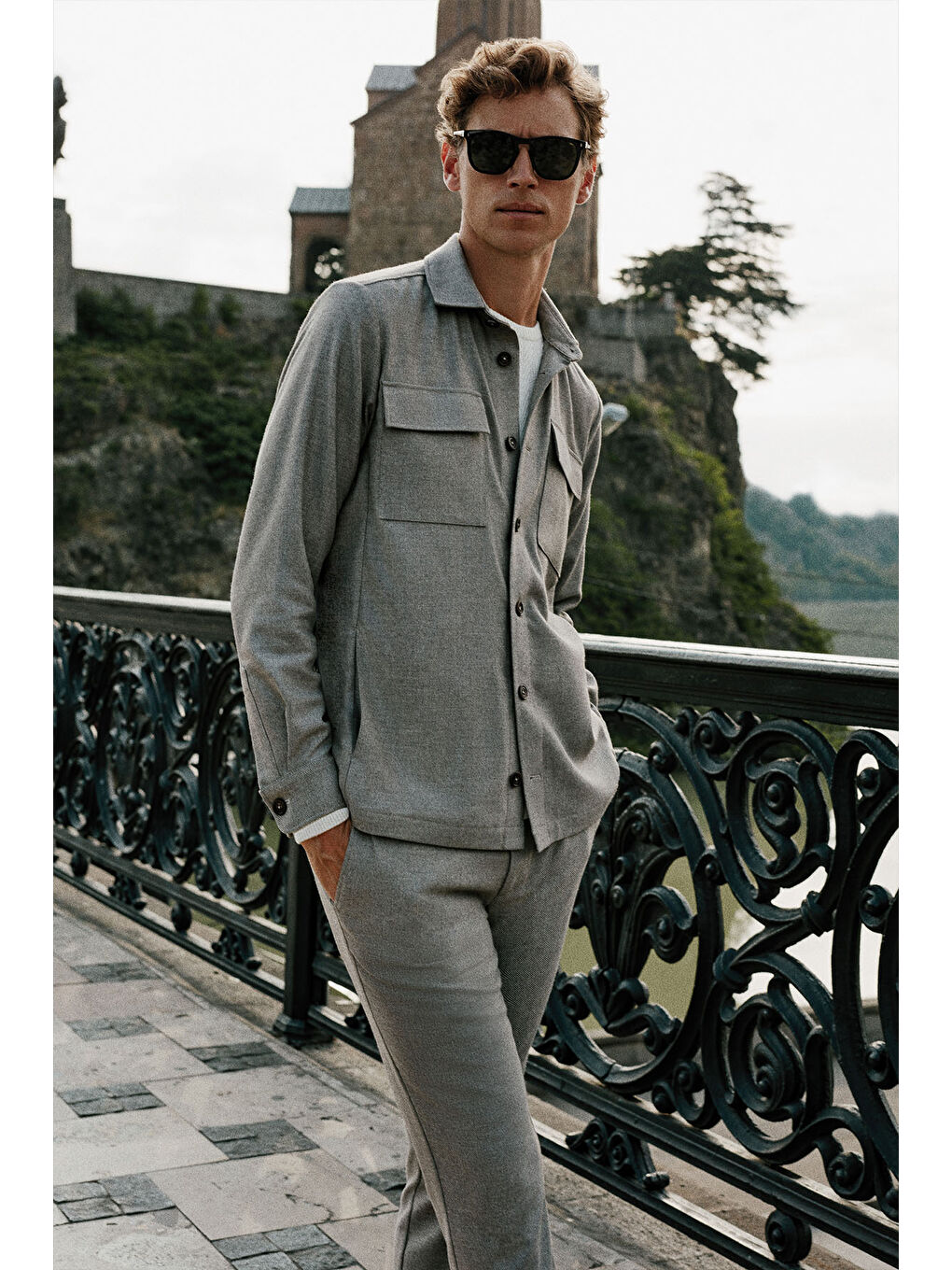 Erkek Gri Relax Fit Gömlek Yaka Beli Bağlamalıl Esnek Takım Elbise-1