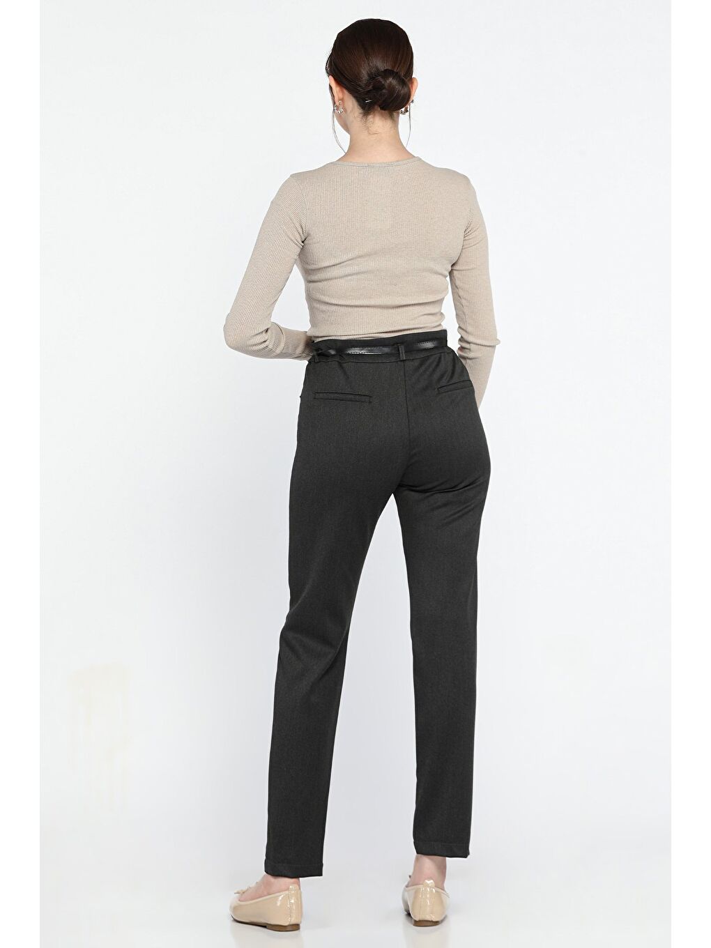 Antrasit Büyük Beden Kadın Kemerli Kumaş Pantolon-3