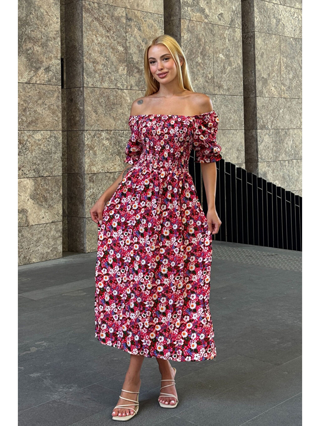 Kare Yaka Beli Gipeli Çiçek Desenli Elbise Fuşya-2