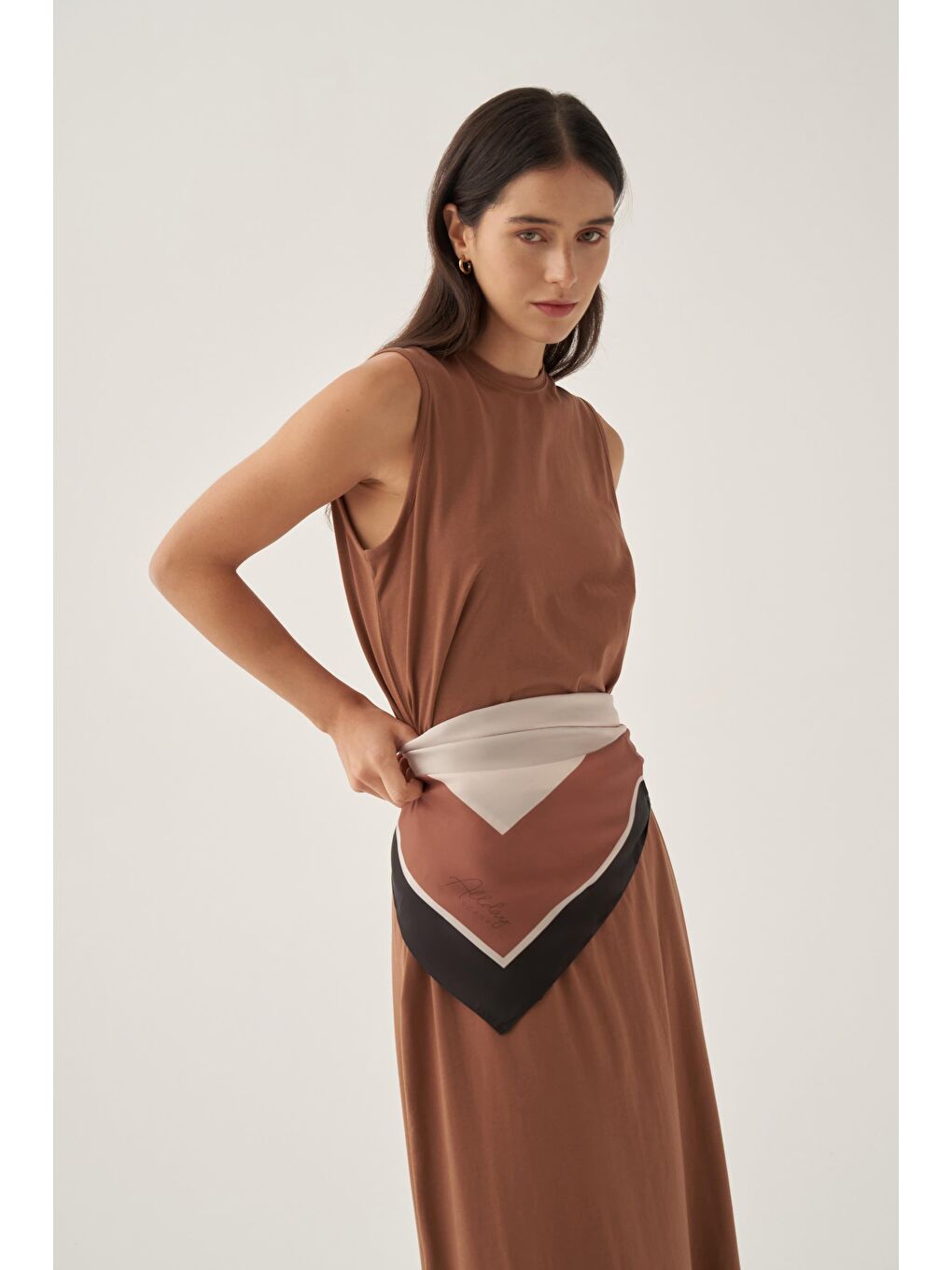 Bej Vizon-Pamuklu Bisiklet Yaka Kolsuz İçlik Elbise