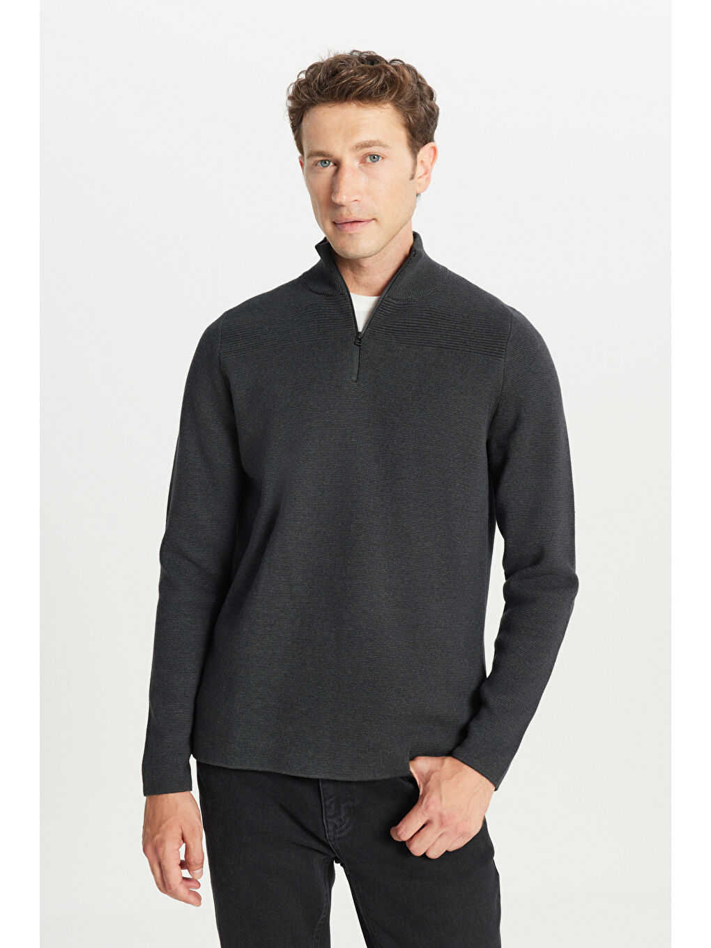 Erkek Antrasit-Melanj Pamuklu Slim Fit Dar Kesim Bato Yaka Dokulu Triko Kazak-2
