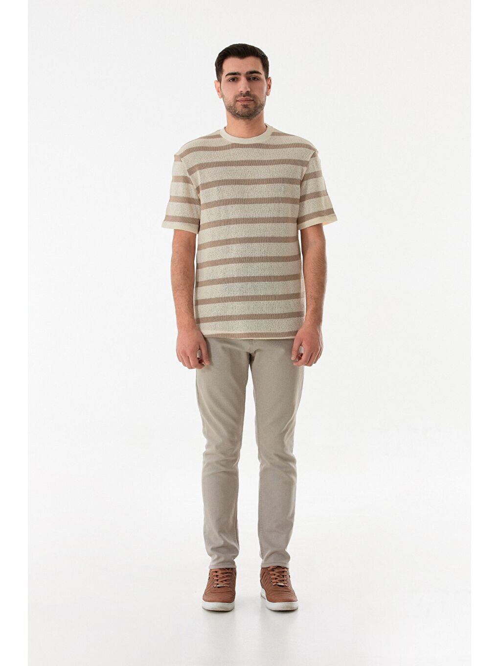 Bej Çizgili Ajurlu Bisiklet Yaka Triko Tişört-1