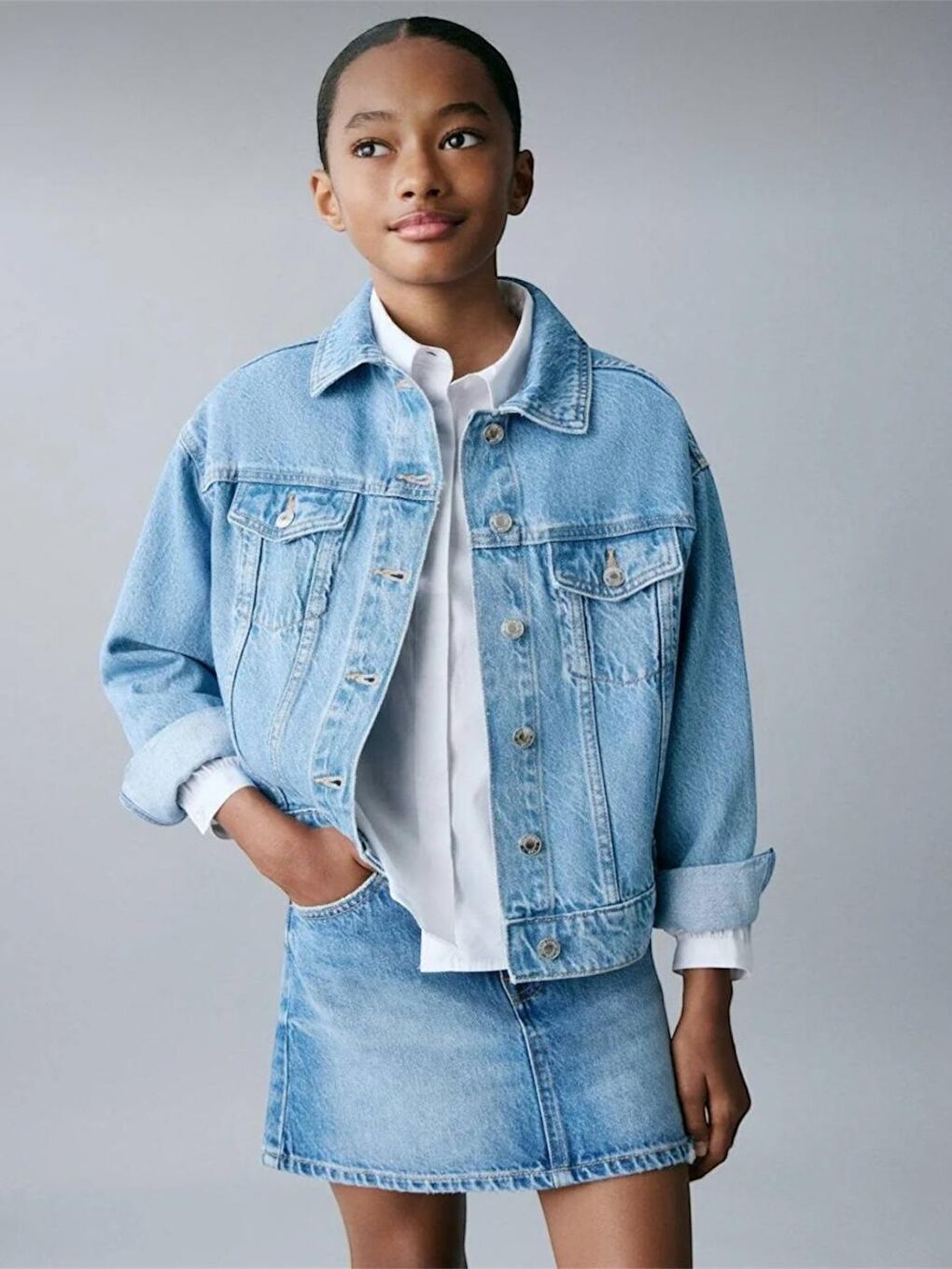 Açık Mavi Renk Kız Çocuk %100 Pamuk Cepli Denim Ceket