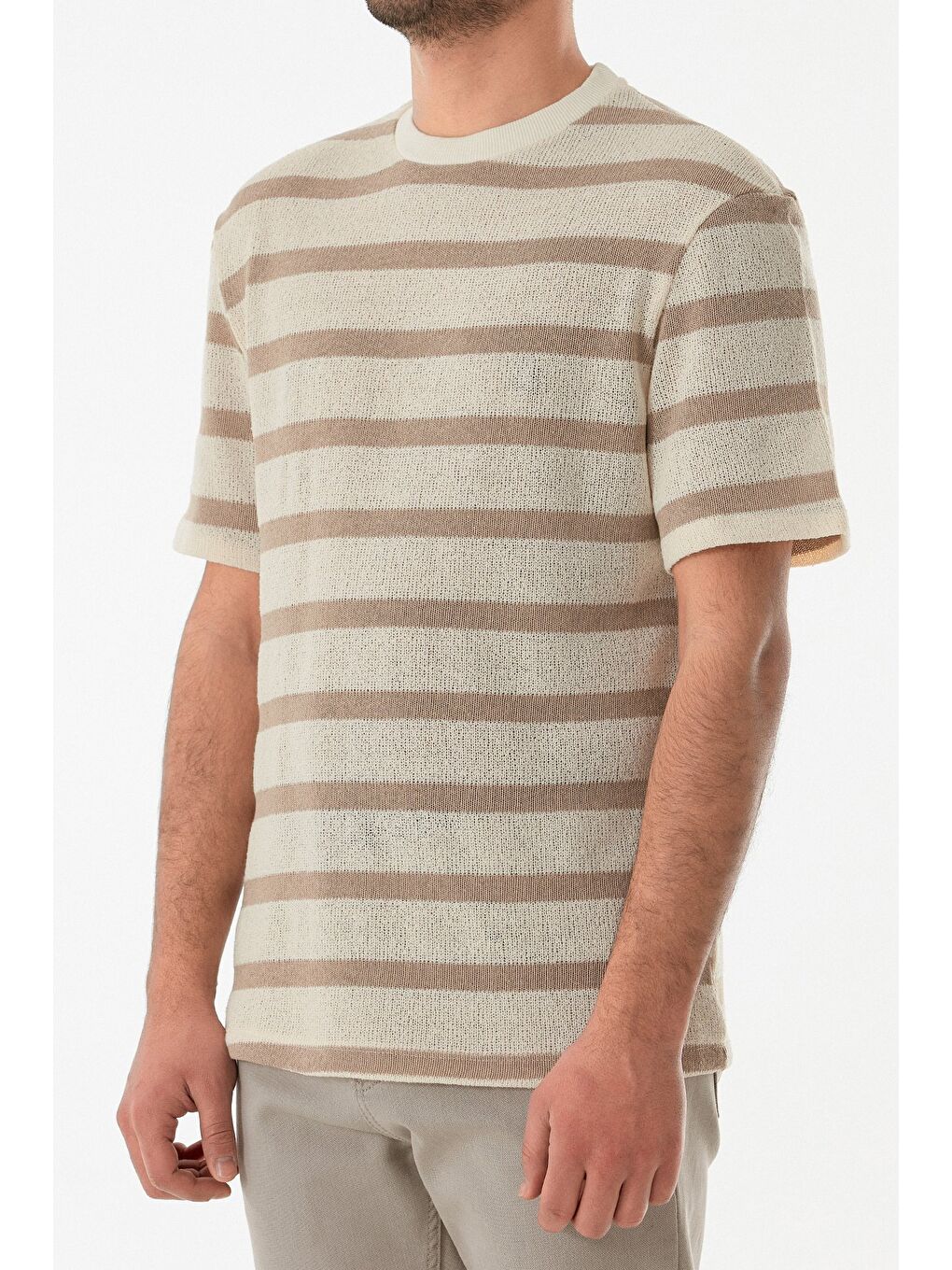 Bej Çizgili Ajurlu Bisiklet Yaka Triko Tişört-2