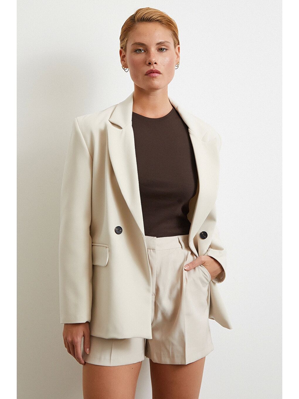 Bej Piliseli Cepli Şort Vizon-2