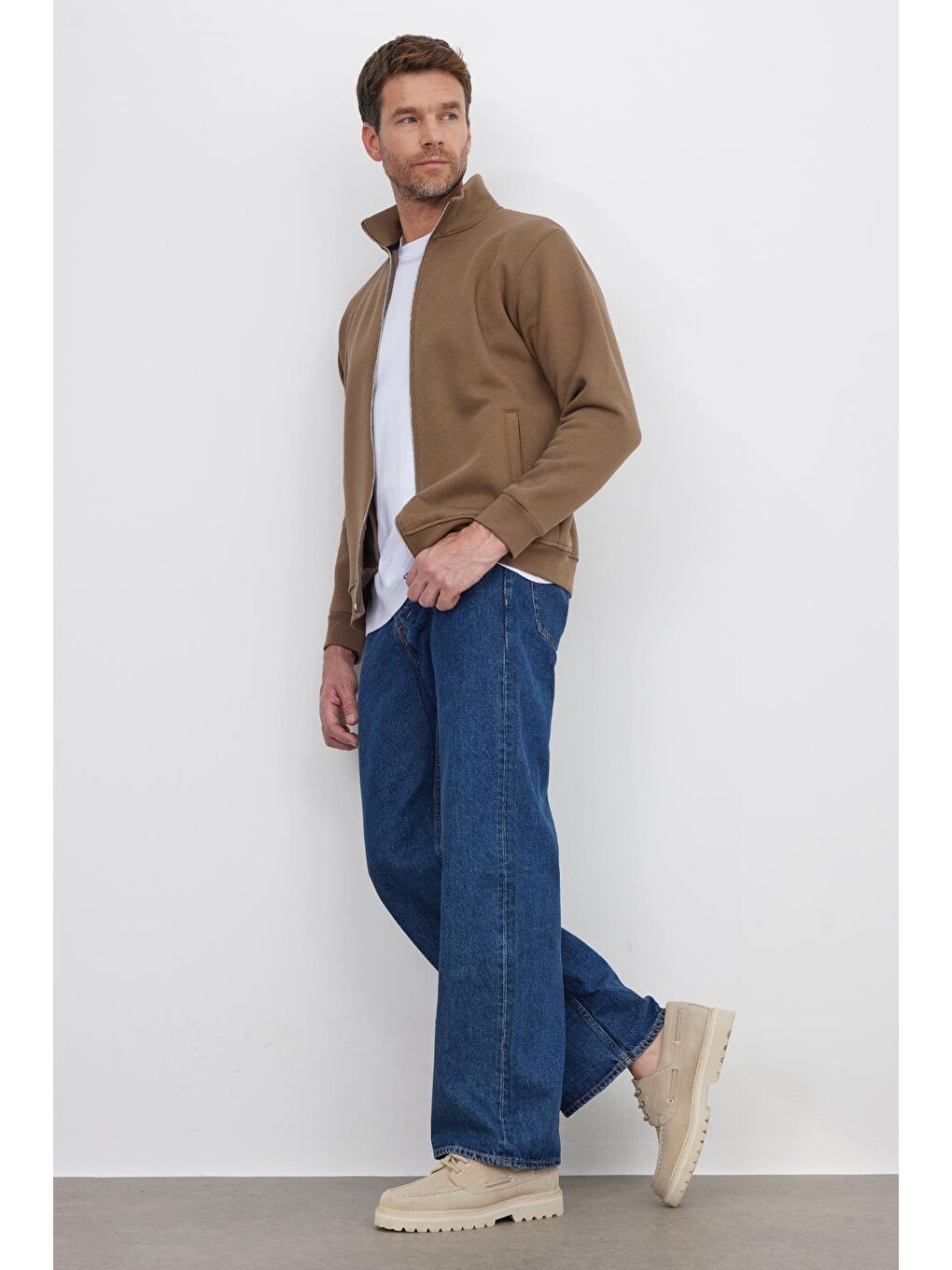 Unisex Relax Fit Rahat Kesim Pamuklu 3 İplik İçi Polarlı Fermuarlı Kahverengi Cepli Sweatshirt Hırka-3