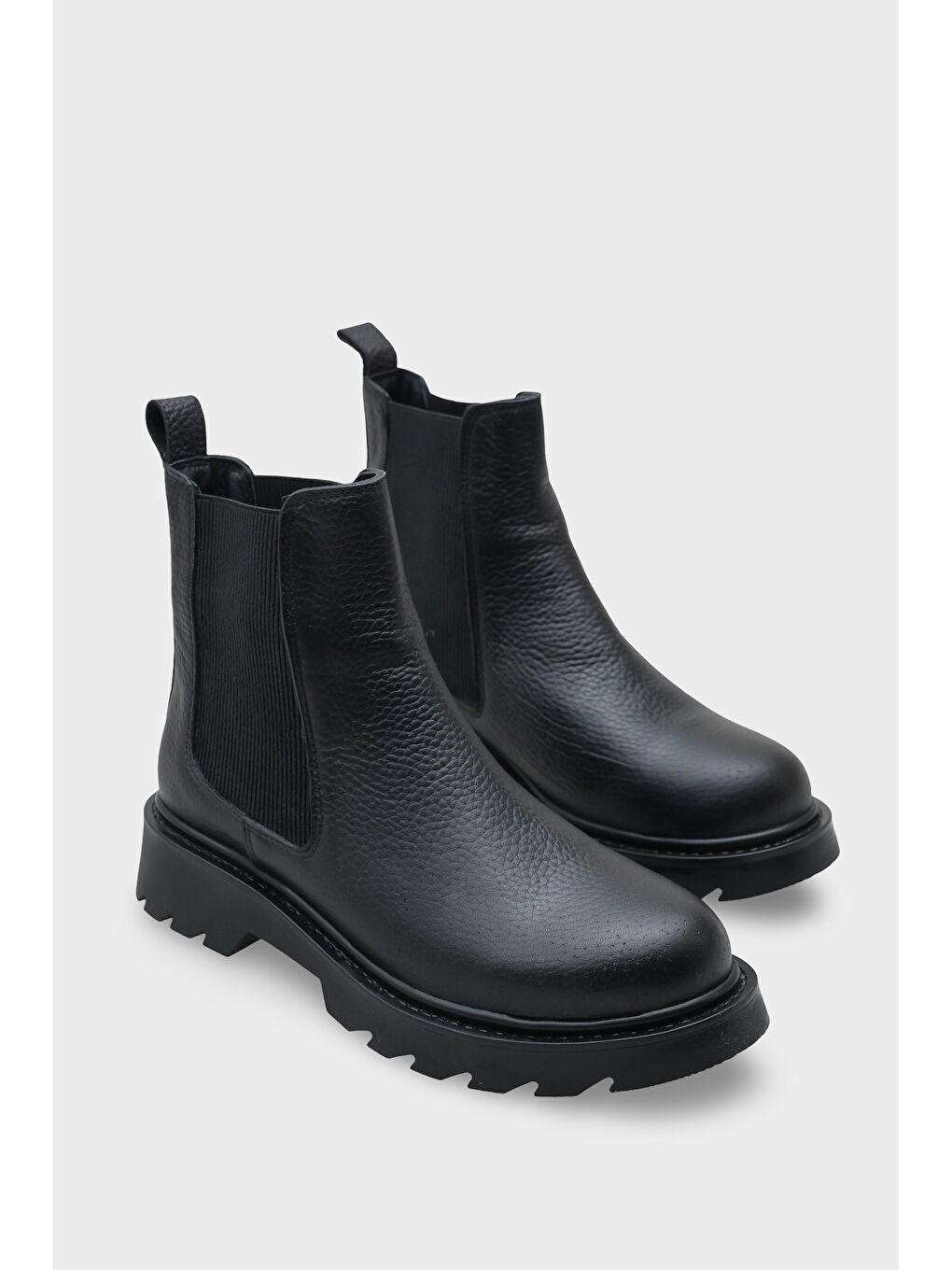 Siyah Lastikli Hakiki Deri Kadın Bot-1