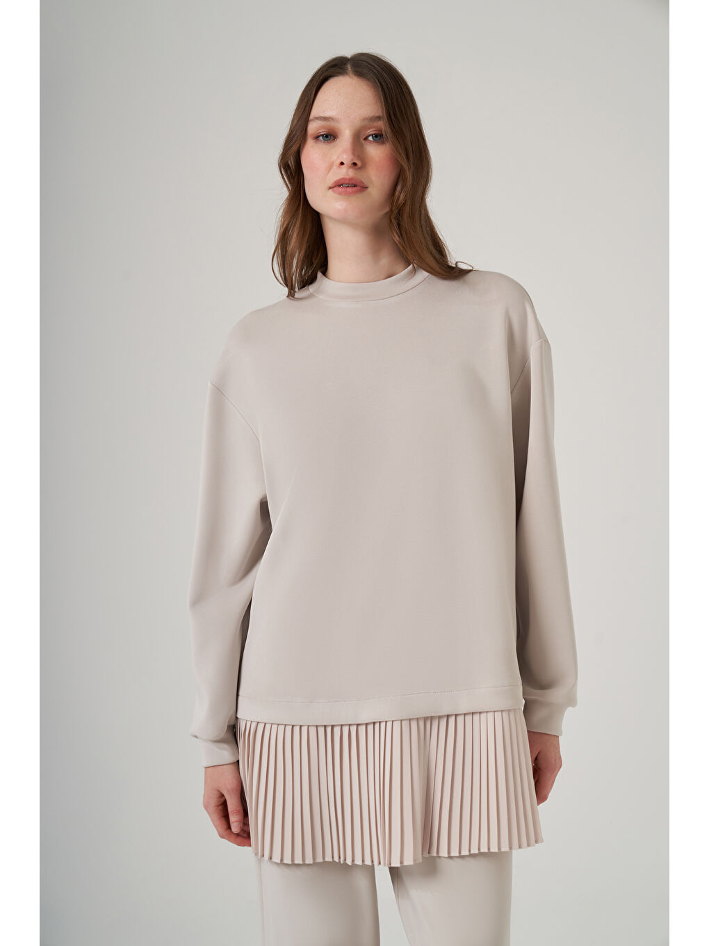 Bej Tuniğin Etek Ucu Piliseli Pantolonlu Takım 1079 Taş-1