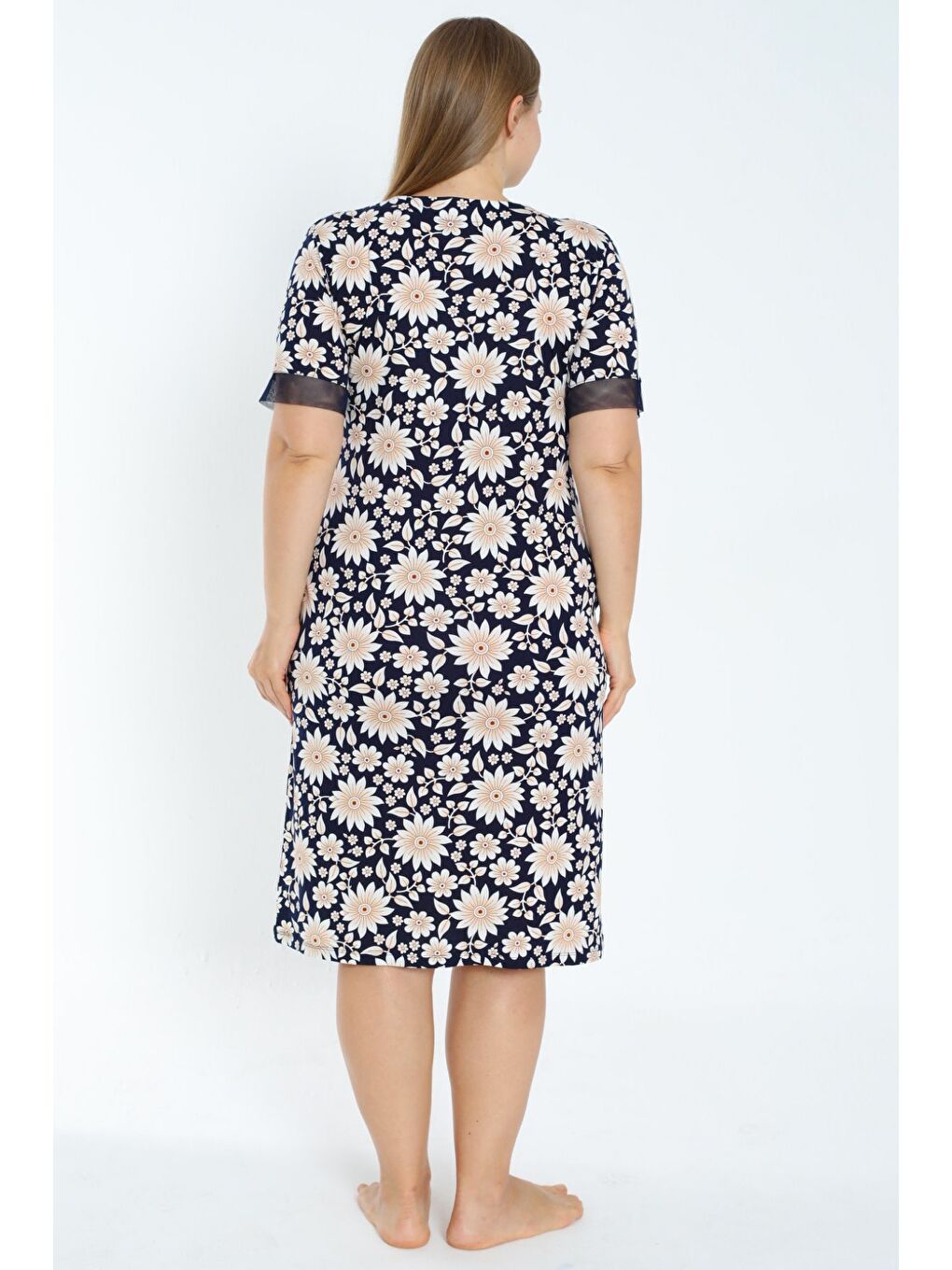 Siyah Desenli Tül Detaylı Kısa Kollu Cepli Büyük Beden Pamuklu Elbise-3