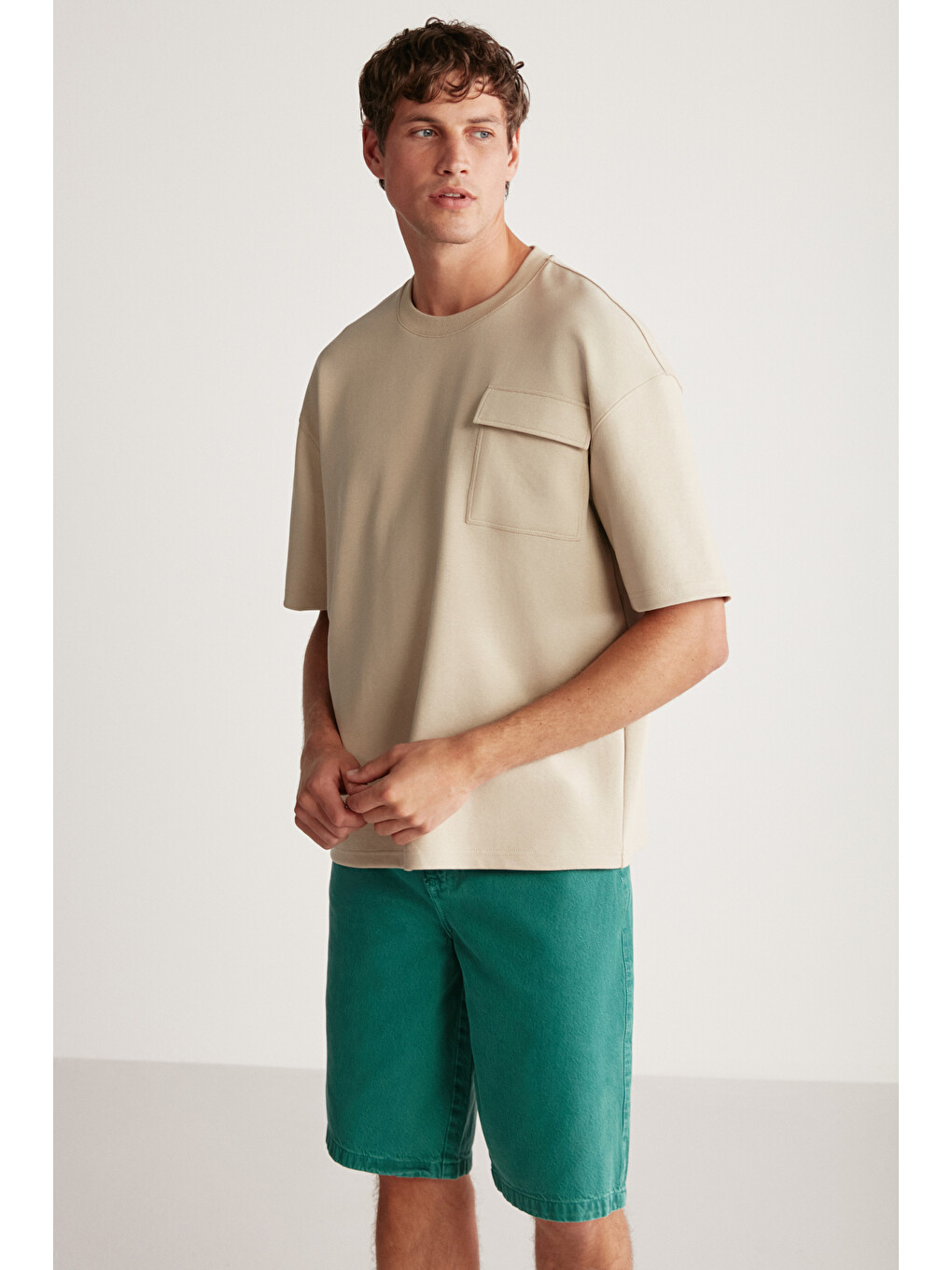 Artur Erkek Yaka Cep Detaylı Kalın Dokulu Kumaş Oversize Fit Bol Kesim Kısa Kollu Bej T-shirt-3