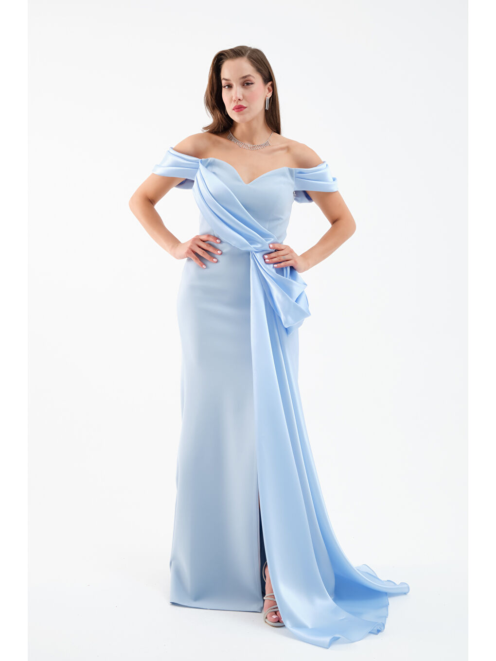 Kadın Bebe Mavi Kayık Yaka Kuyruklu Uzun Abiye Elbise-1
