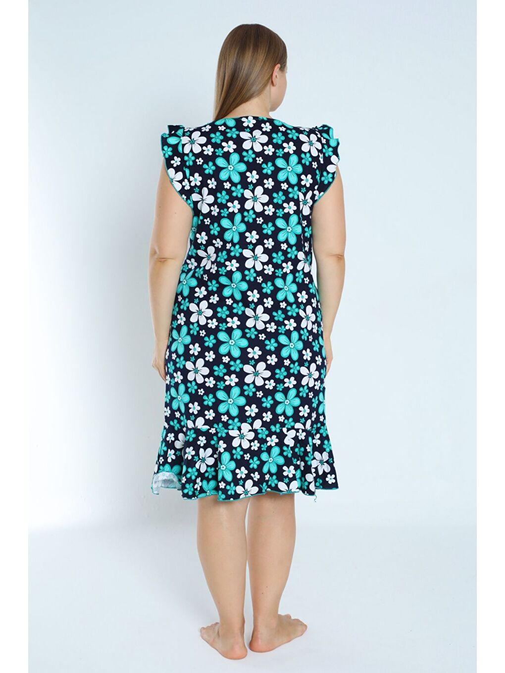 Siyah Kadın Büyük Beden Desenli %100 Pamuk Cepli Kolu ve Eteği Fırfırlı Elbise-2