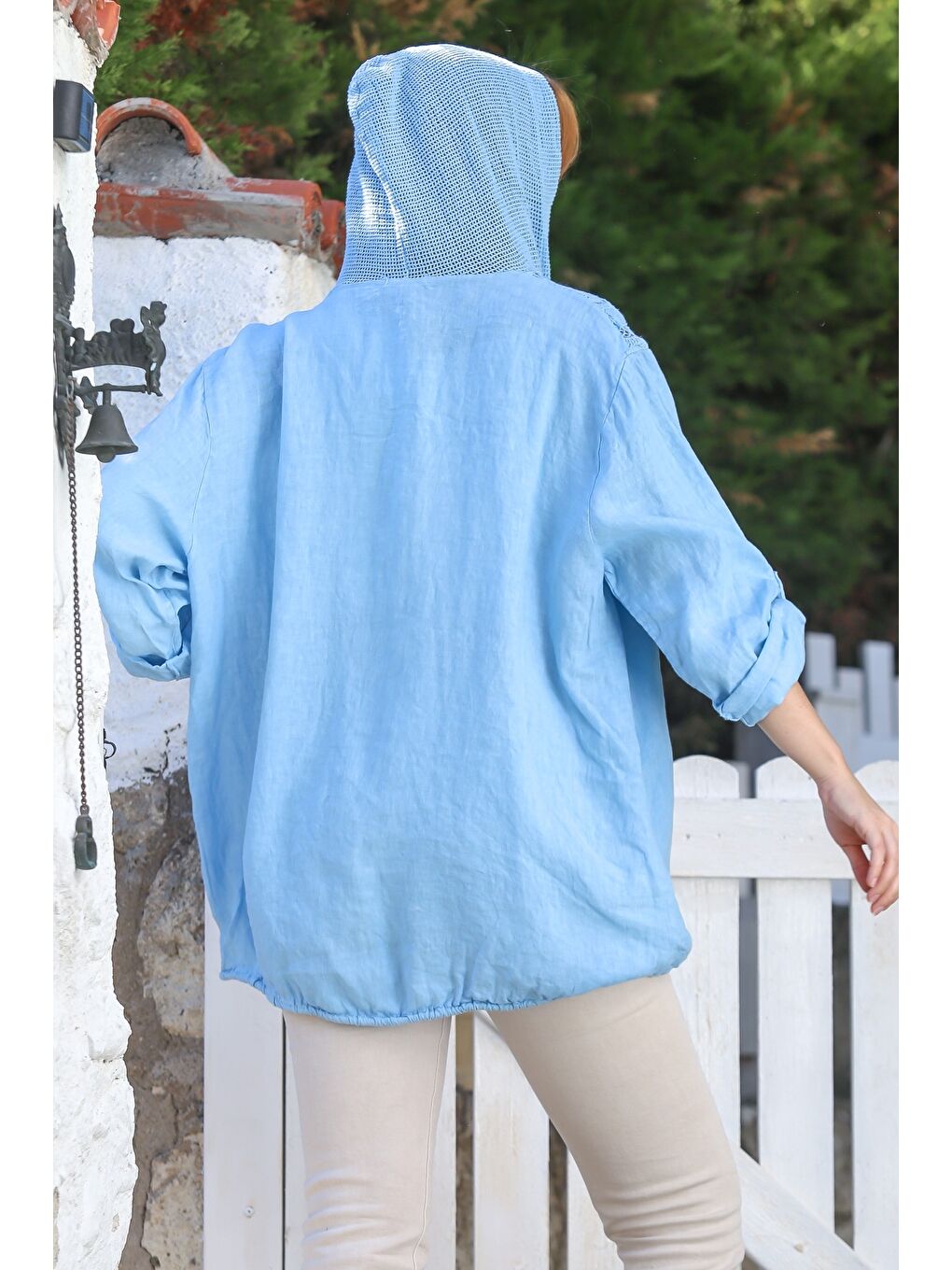 İtalyan Lavanta Mavisi Kapüşonlu Düğmeli Uzun Kollu Fermuarlı File Detaylı Keten Dokuma Ceket 75 65-1