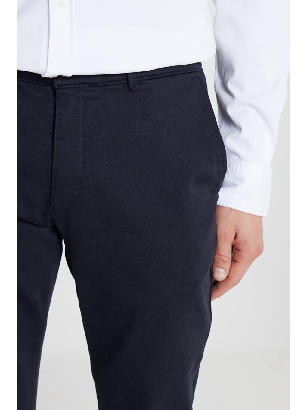 Erkek Lacivert Pamuklu Slim Fit Dar Kesim Yan Cep Casual Pantolon-3