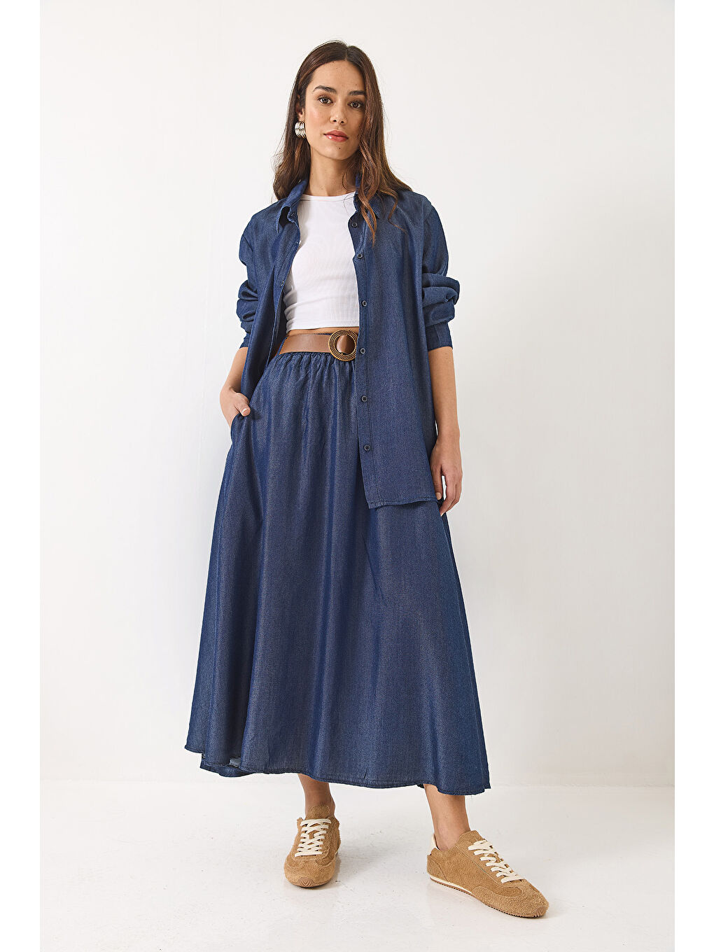 Lacivert Kadın Kloş Cep Detaylı Kemerli Etek Oversize Uzun Gömlek Yazlık Denim Alt-Üst Takım-2