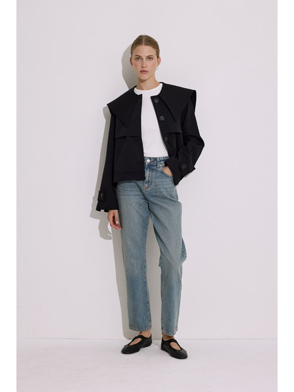 Geniş Yaka Kısa Trençkot Siyah