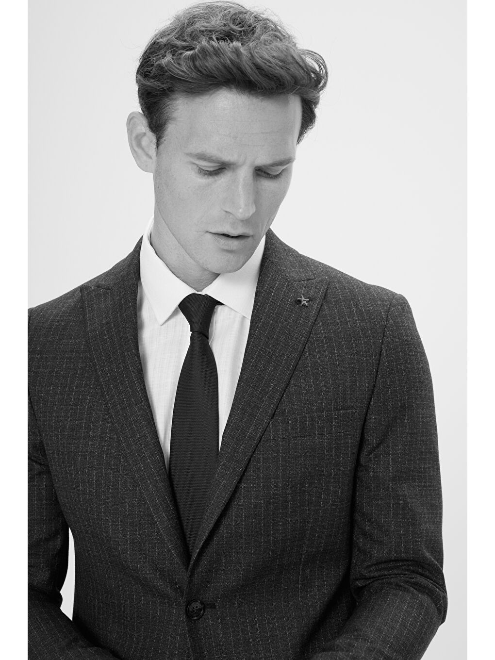 Erkek Antrasit Ekstra Slim Fit Kırlangıç Yaka Çizgili Takım Elbise-6