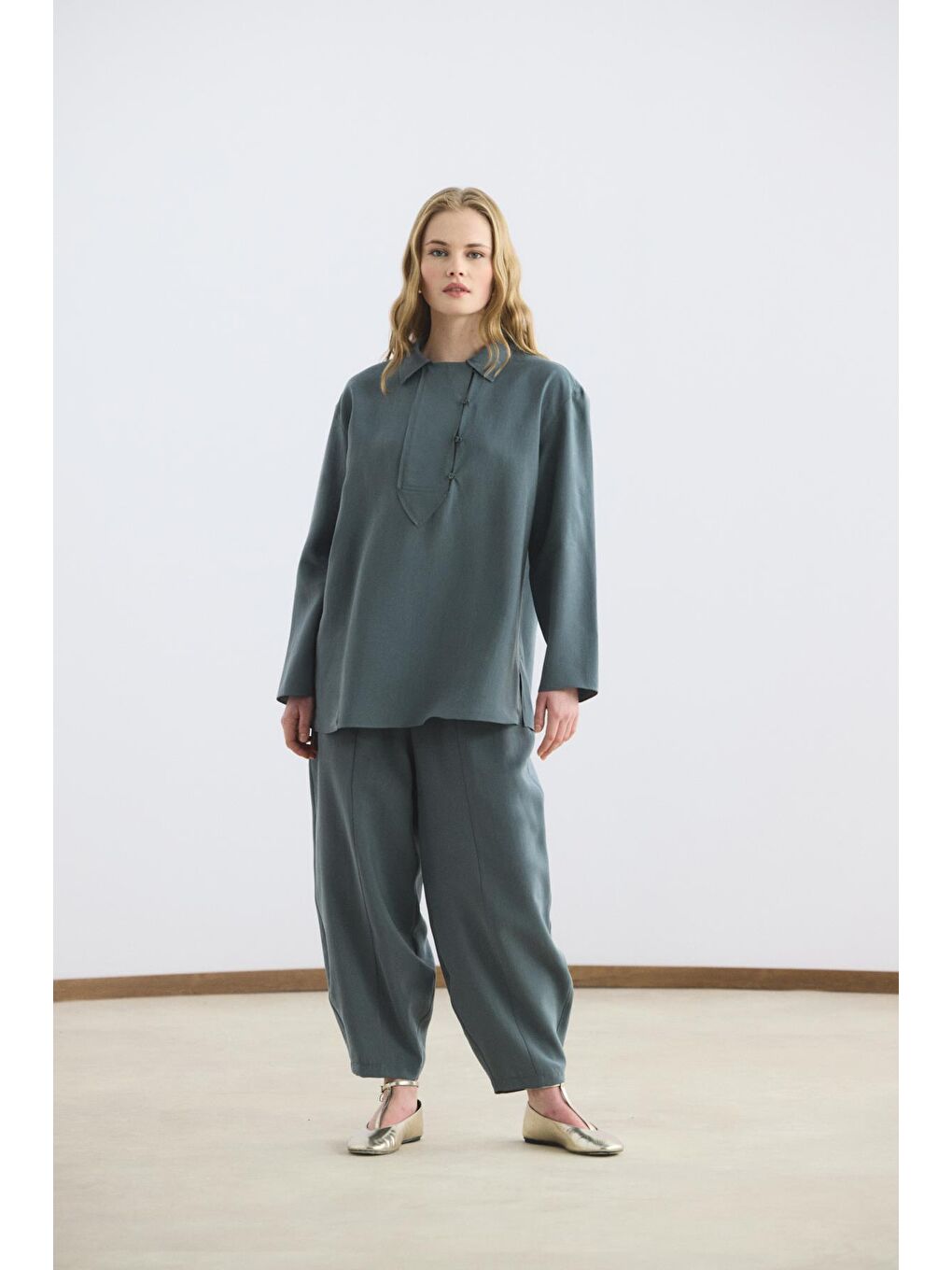 Yaka Detaylı Tunik Pantolon Takım Antrasit-1