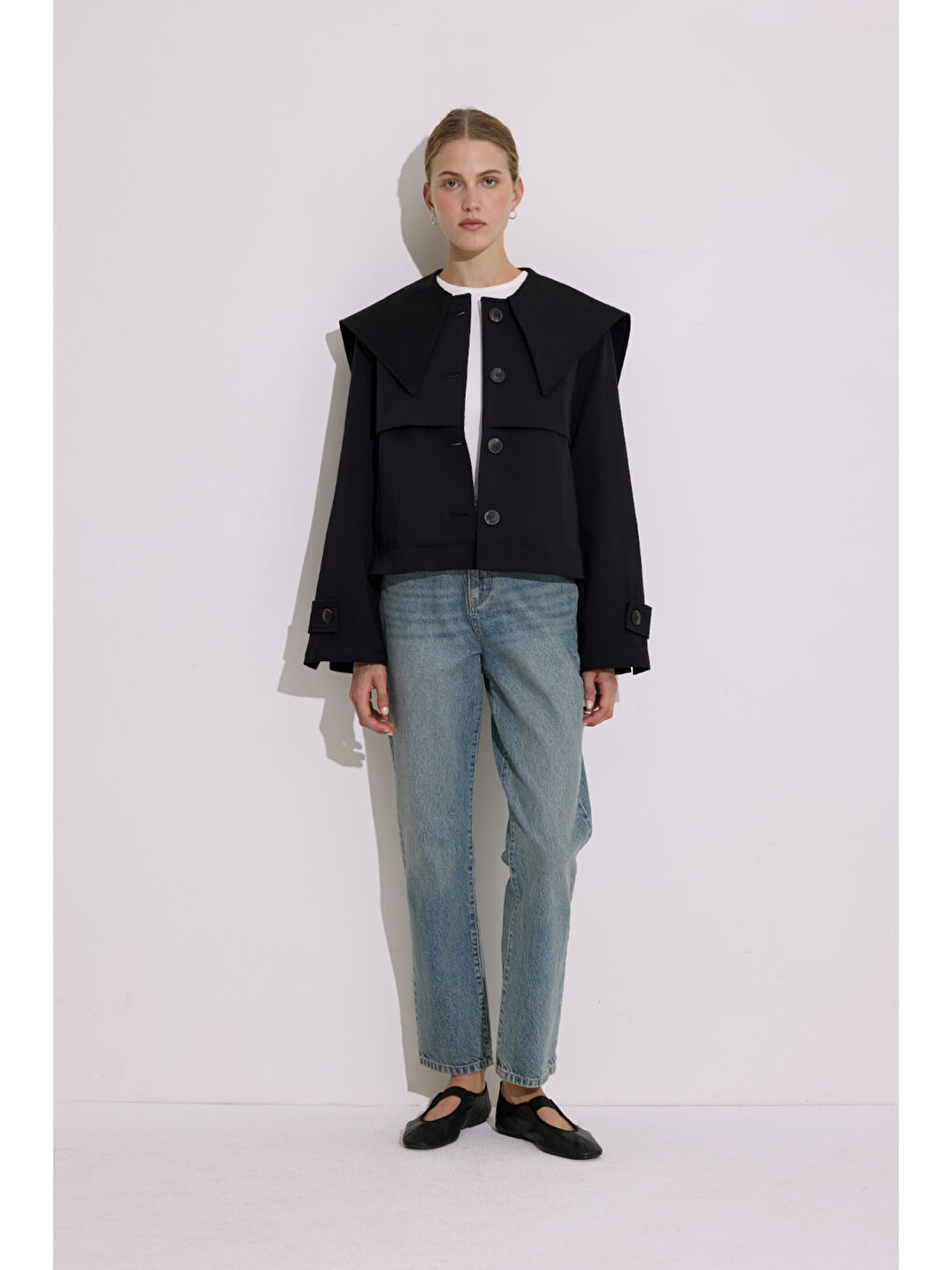 Geniş Yaka Kısa Trençkot Siyah-2