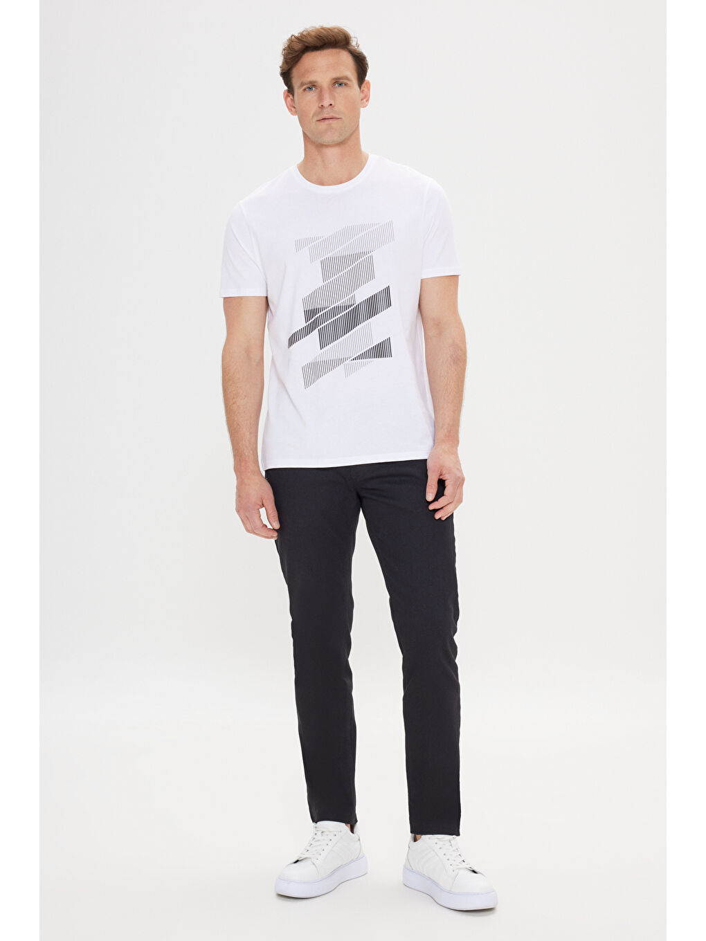 Erkek Beyaz Slim Fit Dar Kesim %100 Pamuk Baskılı Bisiklet Yaka Tişört-1