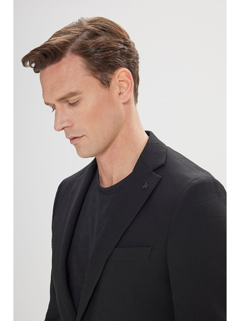 Erkek Siyah Slim Fit Dar Kesim Mono Yaka Gofre Desenli Takım Elbise-3