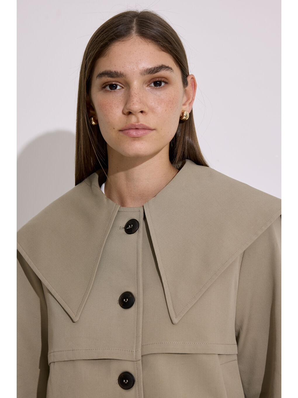 Geniş Yaka Kısa Trençkot Yeşil-4