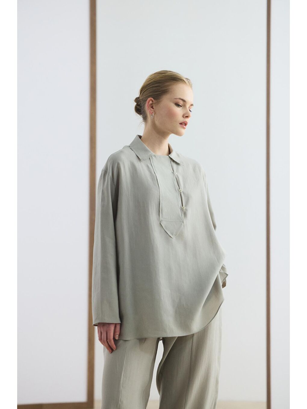 Bej Yaka Detaylı Tunik Pantolon Takım Taş-3