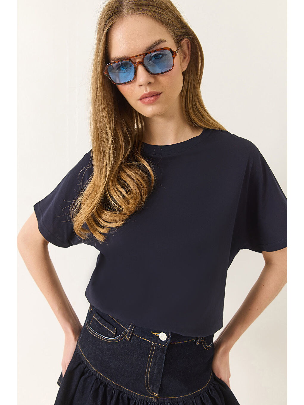 Lacivert Kadın Organik Pamuklu Regular Kalıp Bisiklet Yaka Basic Kısa Kollu T-Shirt