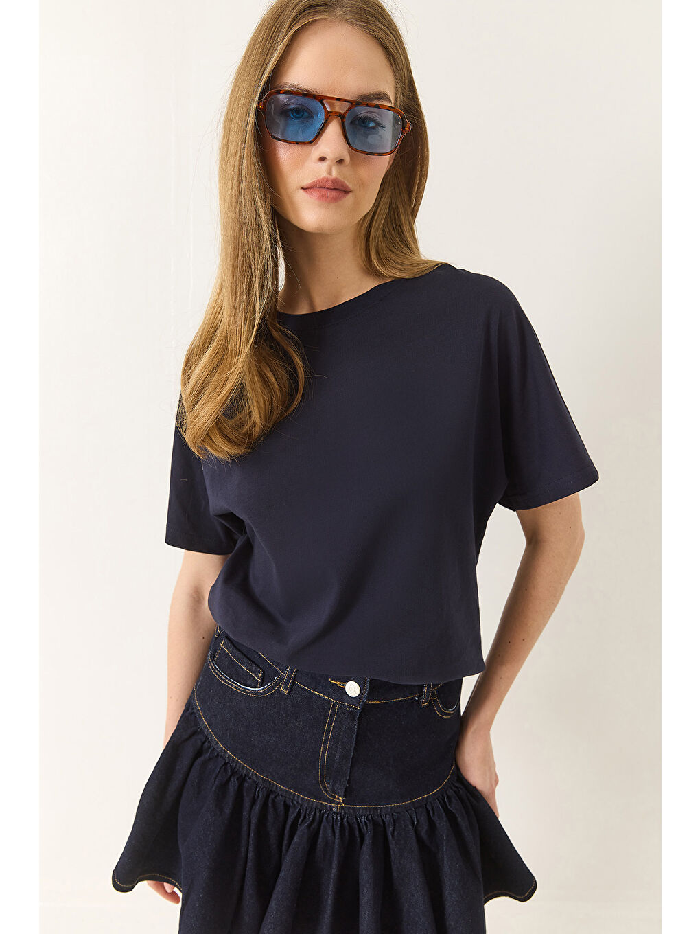 Lacivert Kadın Organik Pamuklu Regular Kalıp Bisiklet Yaka Basic Kısa Kollu T-Shirt-4