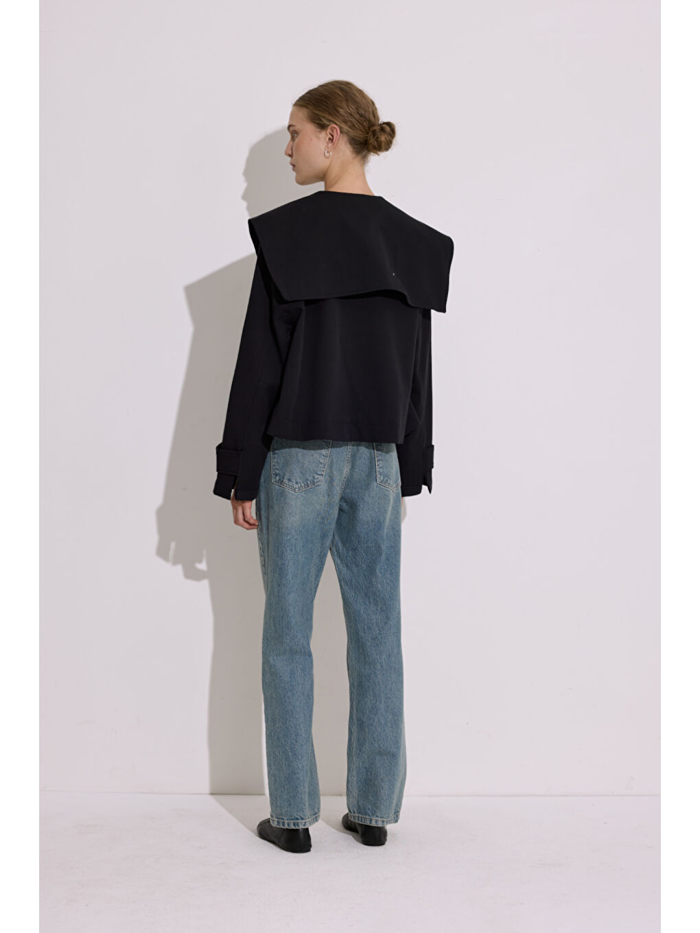 Geniş Yaka Kısa Trençkot Siyah-6