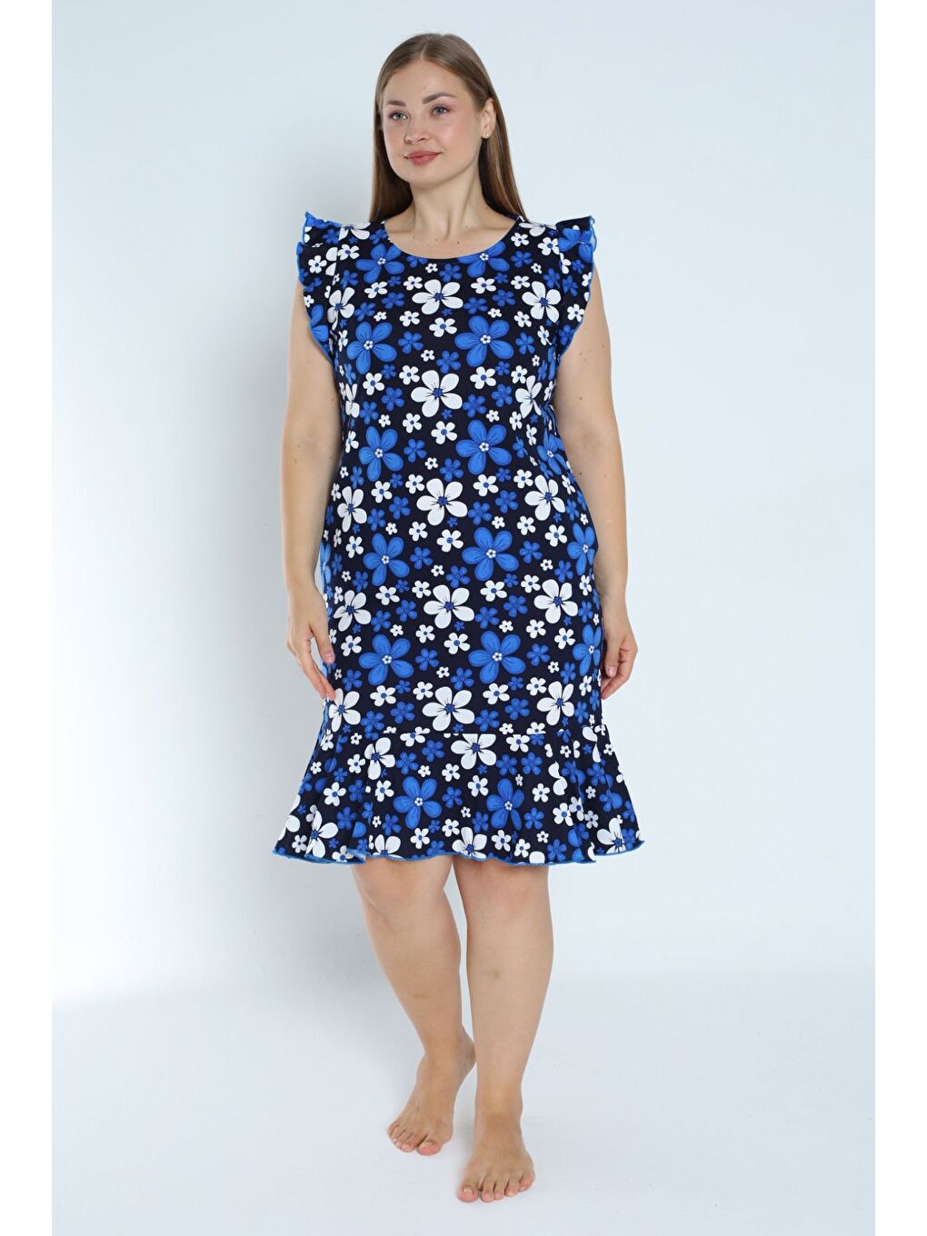 Büyük Beden Desenli Lacivert %100 Pamuk Cepli Kolu Ve Eteği Fırfırlı Askılı Elbise-1