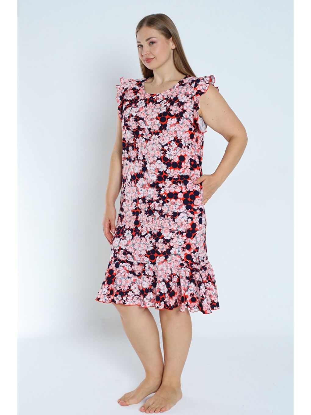 Siyah Kadın Büyük Beden Desenli %100 Pamuk Cepli Kolu ve Eteği Fırfırlı Elbise-3