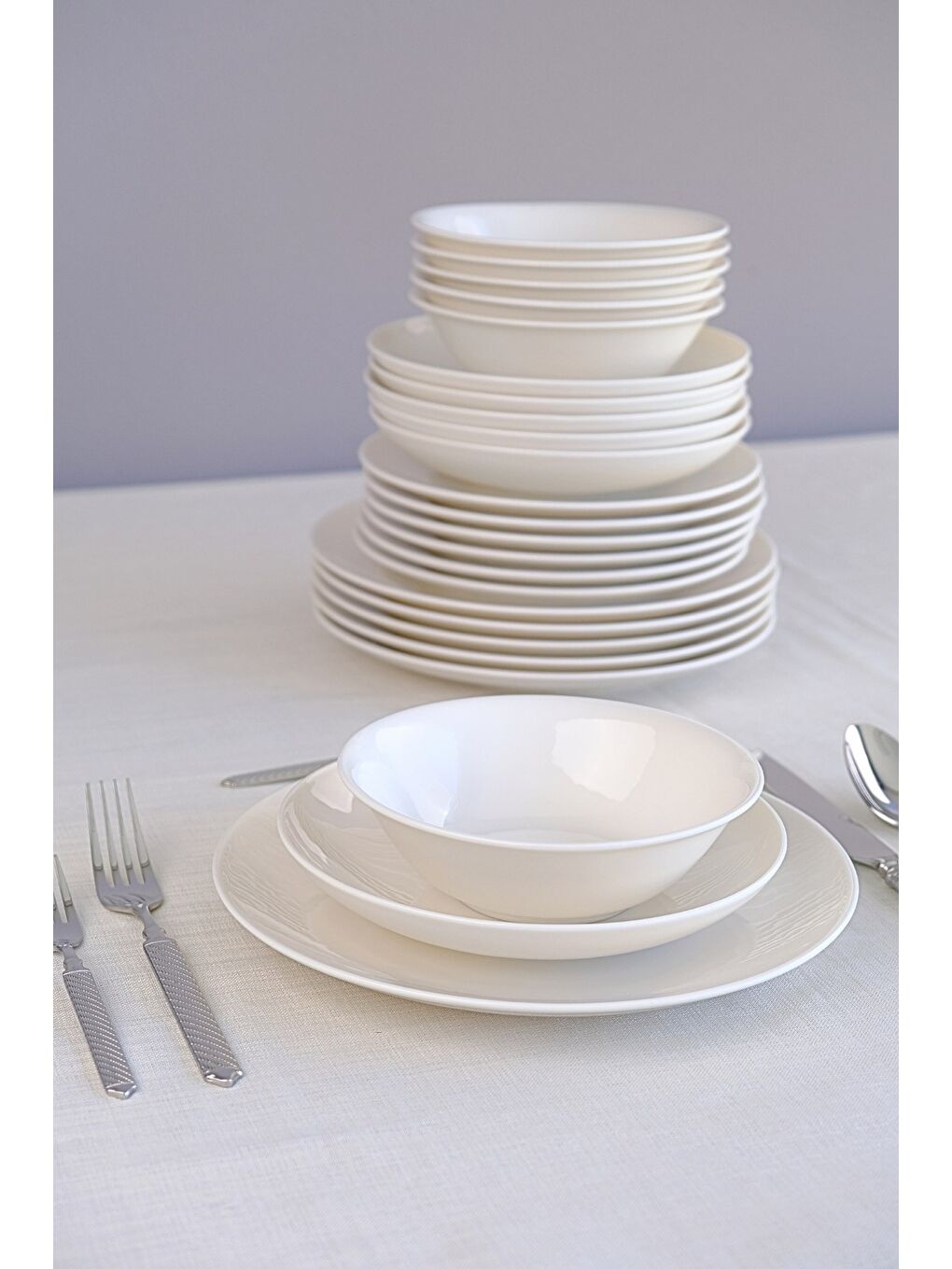 Beyaz Chic Porselen Yemek Takımı 24 Parça 6 Kişilik