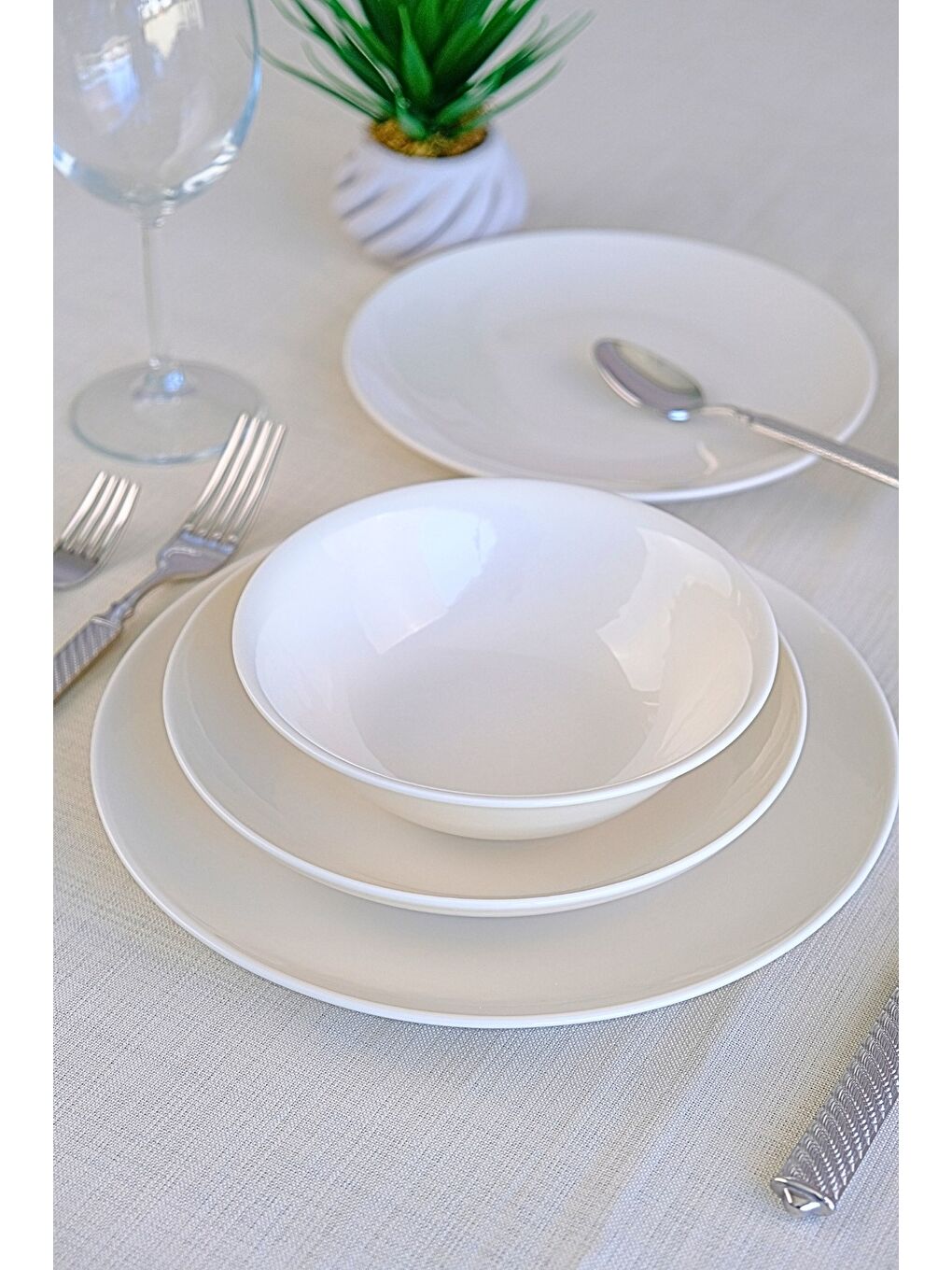 Beyaz Chic Porselen Yemek Takımı 24 Parça 6 Kişilik-6