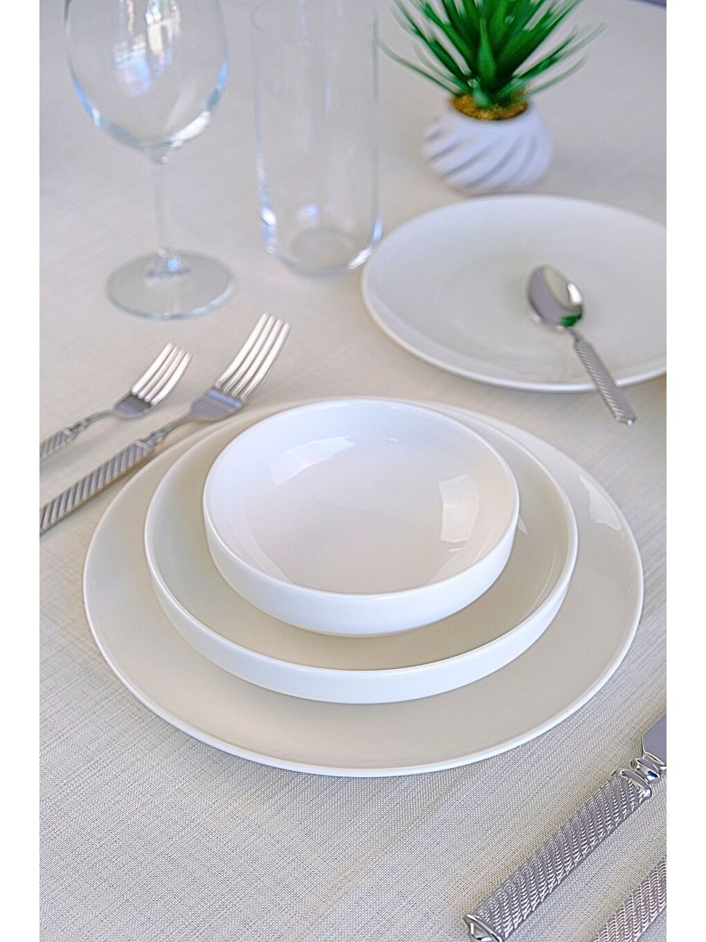 Beyaz Sofia Porselen Yemek Takımı 24 Parça 6 Kişilik-6
