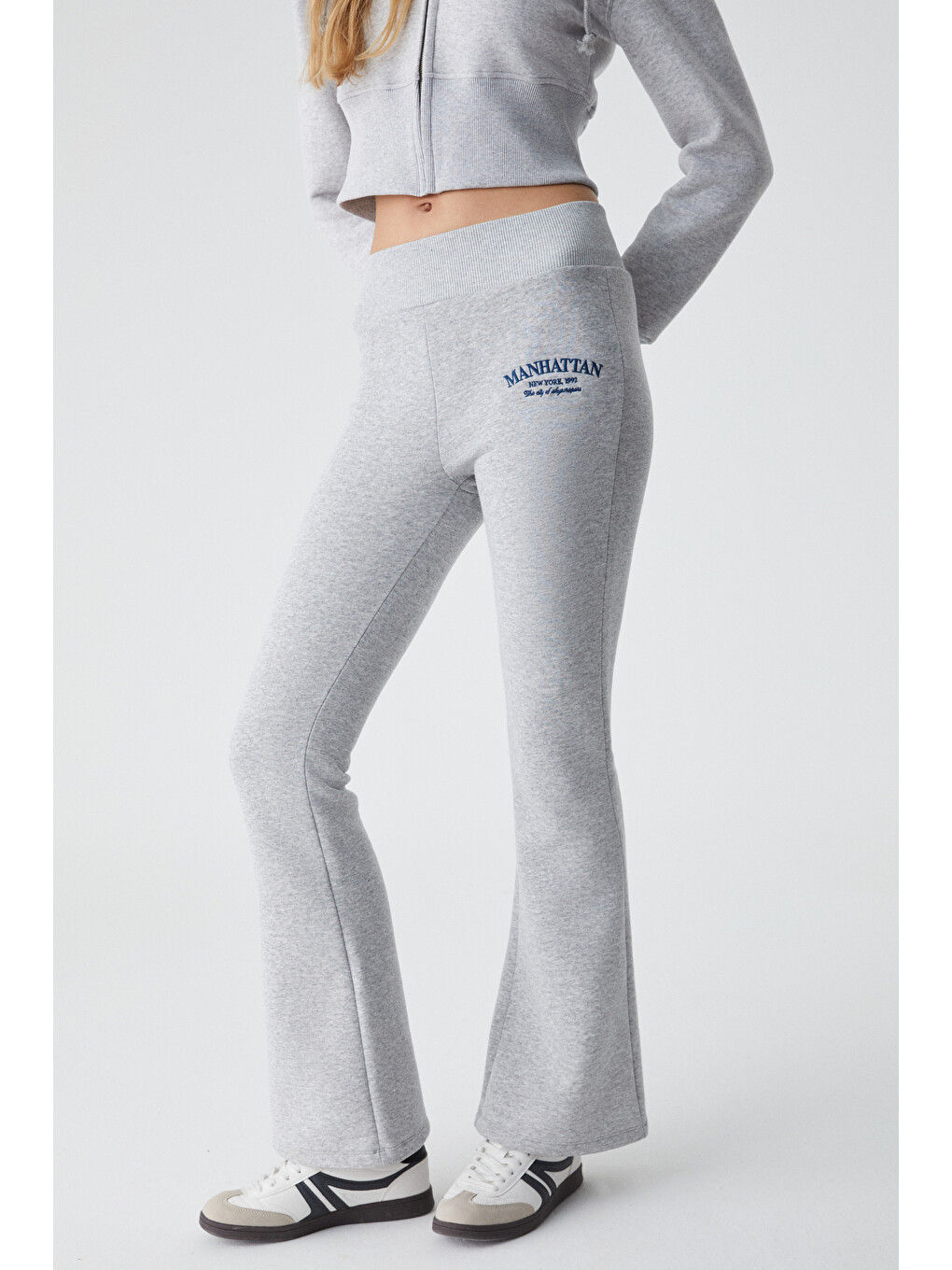 Iressen Kadın Nakış Desenli Regular Fit Gri Melanj Eşofman Altı-1