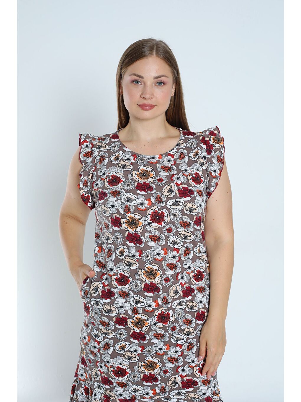 Kahverengi kadın büyük beden %100 pamuk desenli cepli kolu ve eteği fırfırlı elbise-2