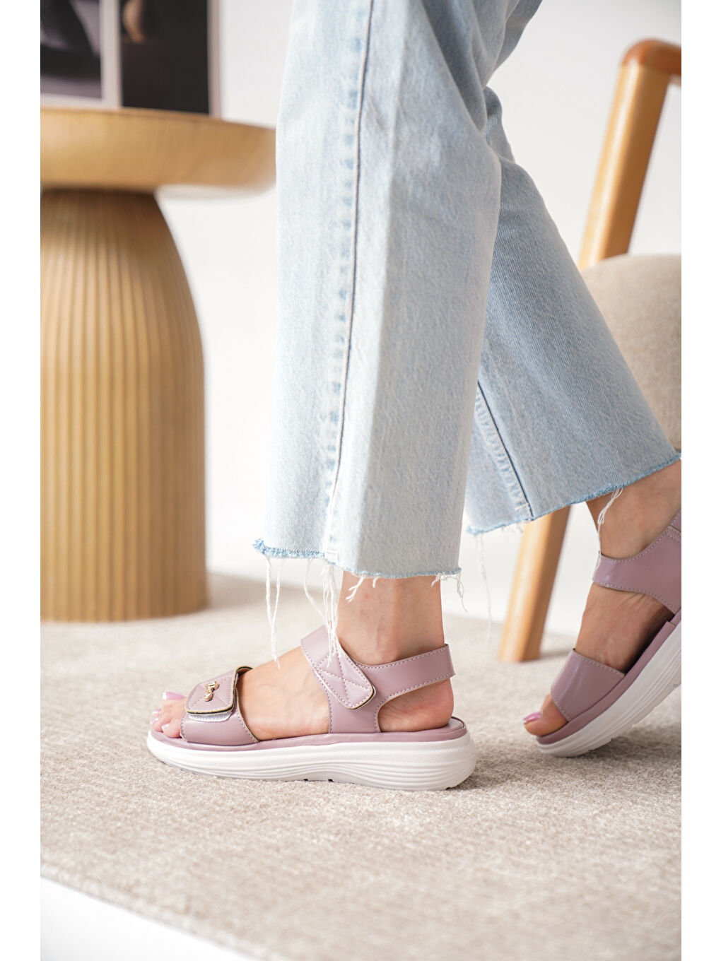 Pembe D685 Günlük Ortopedik Kadın Sandalet-3