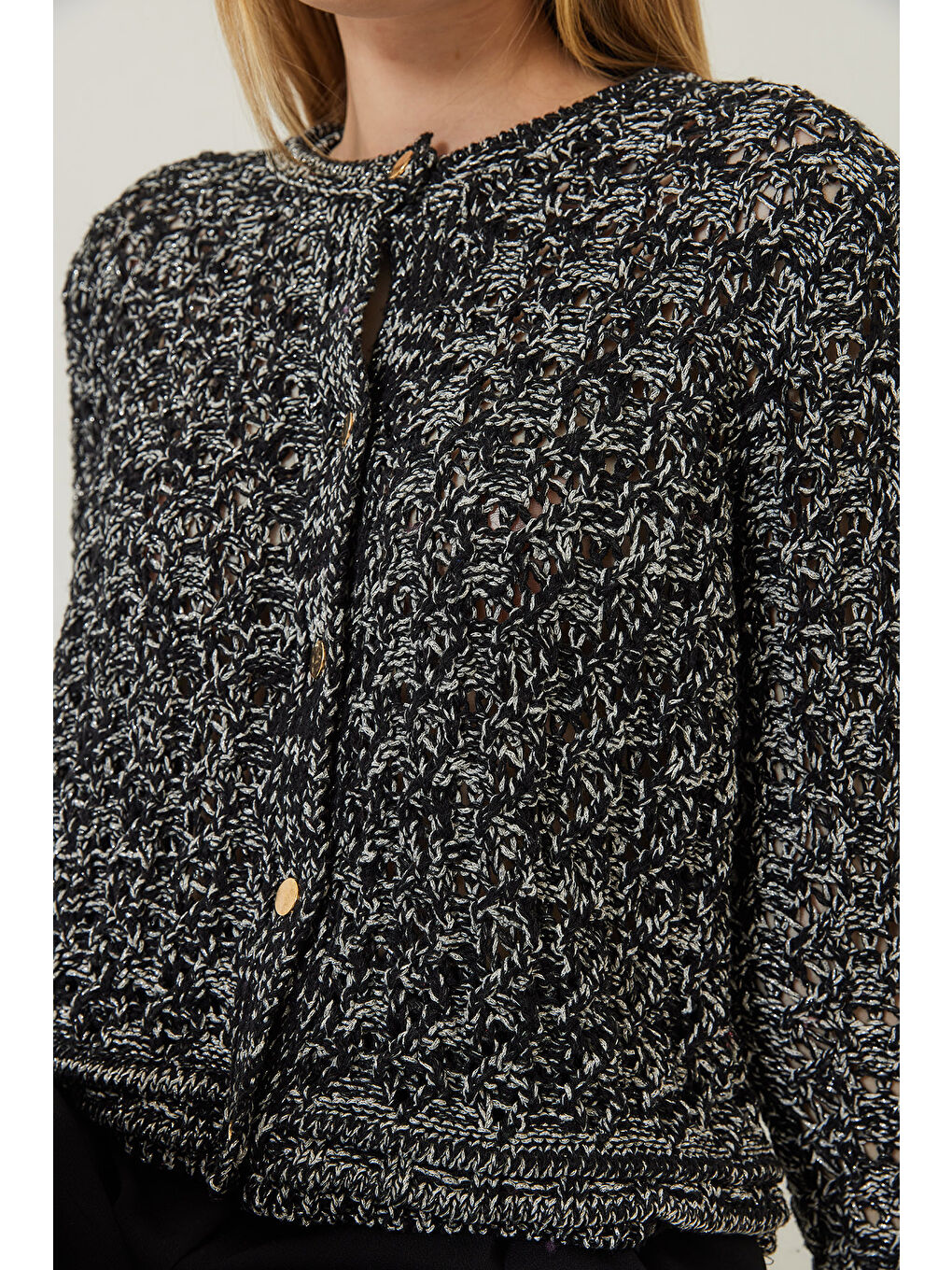 Siyah Kadın Ajurlu Simli Triko Hırka-4