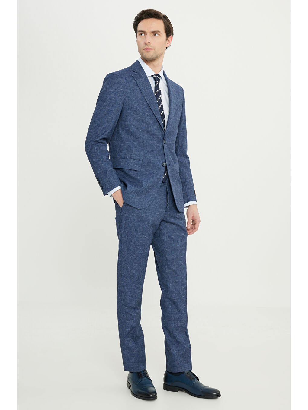 Erkek İndigo Yünlü Slim Fit Mono Yaka Kapak Cepli Takım Elbise-1