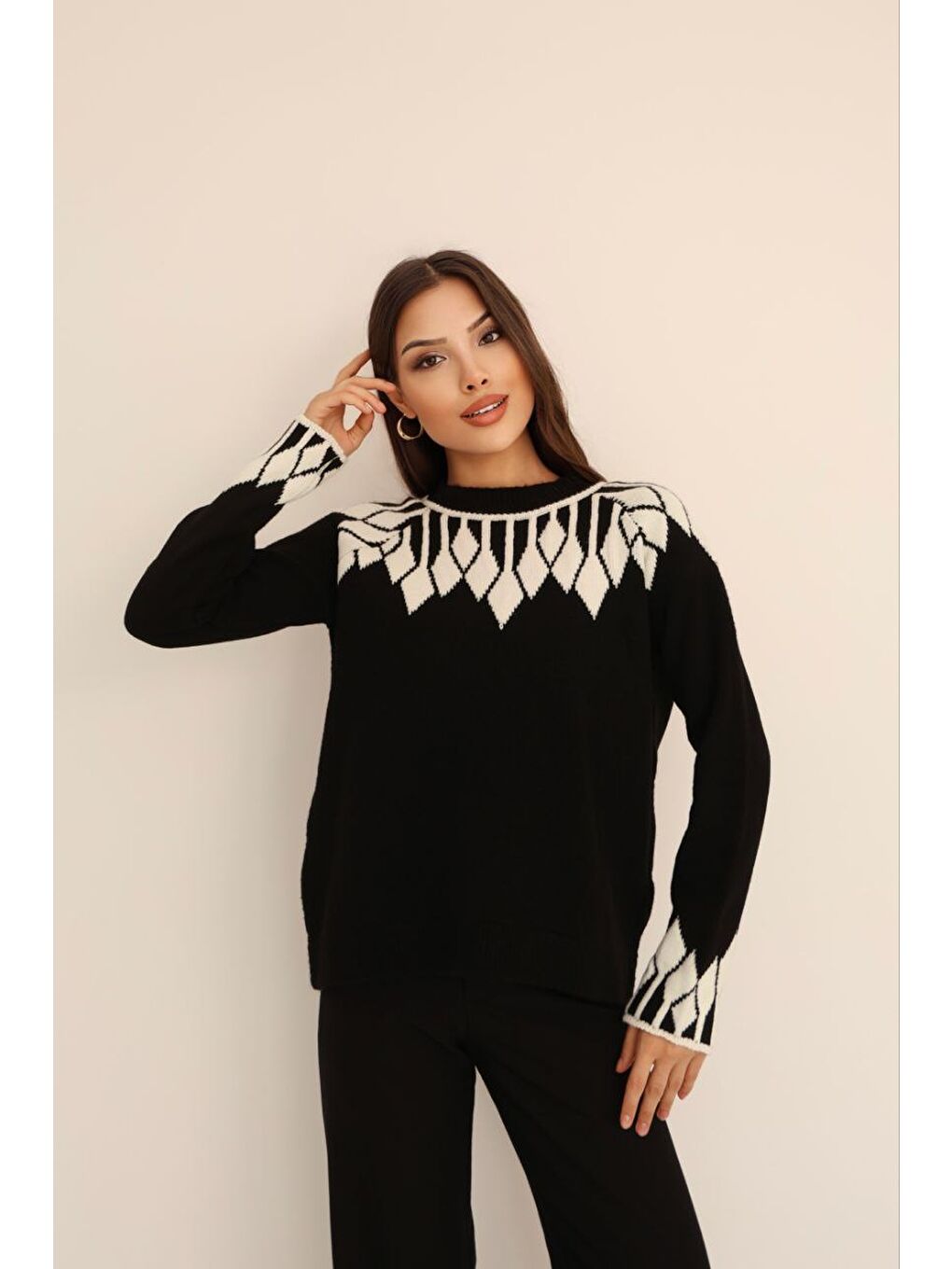 Bisiklet Yaka Desenli Triko Kazak Siyah-2