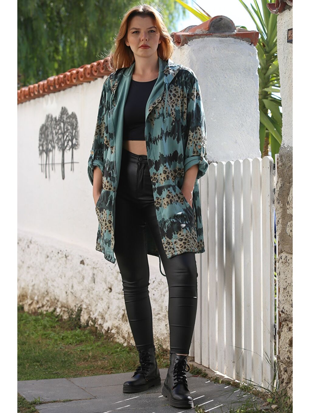 İtalyan Yeşil Kapüşonlu Düğmeli Uzun Kollu Leopar Desenli Cepli İnce Casual Dokuma Ceket 88 72-5