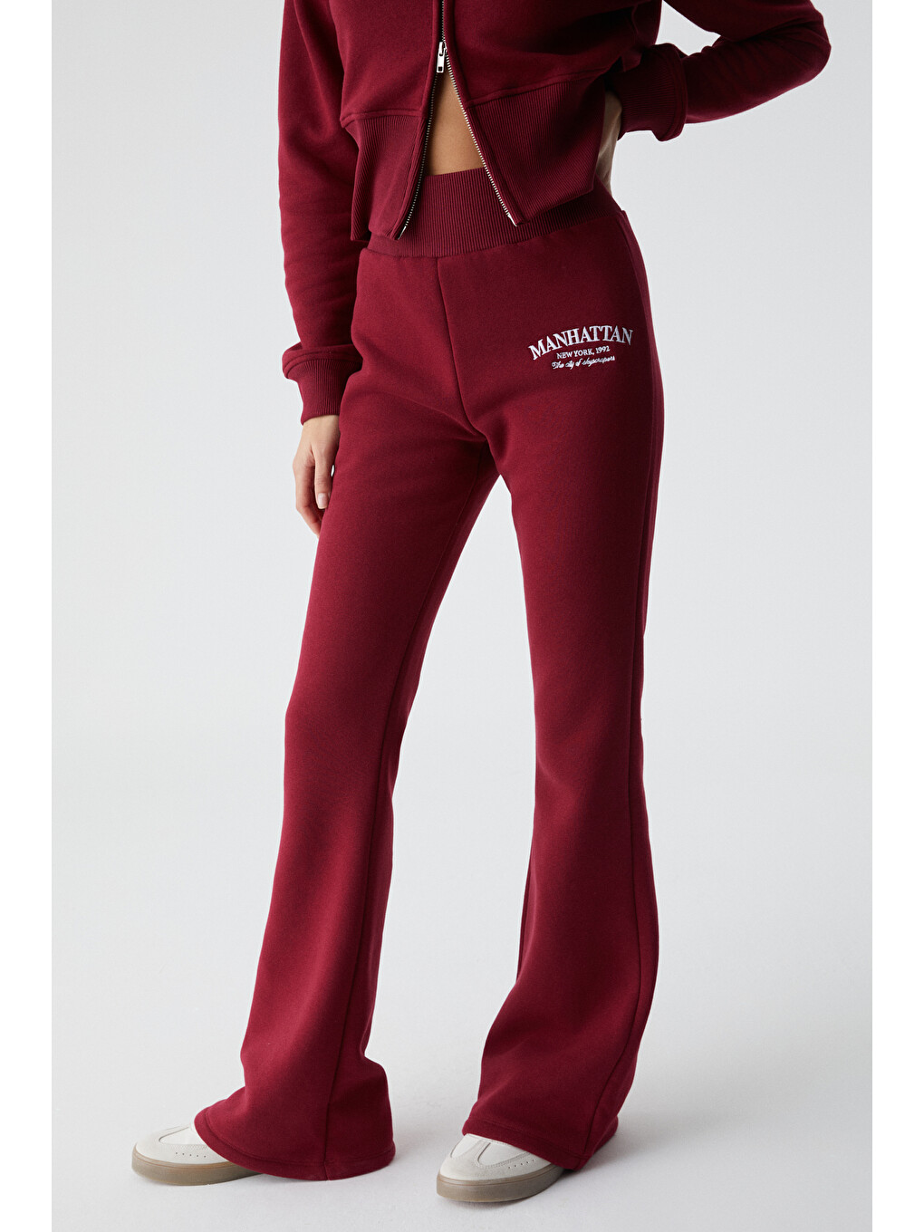 Iressen Kadın Nakış Desenli Regular Fit Bordo Eşofman Altı-2