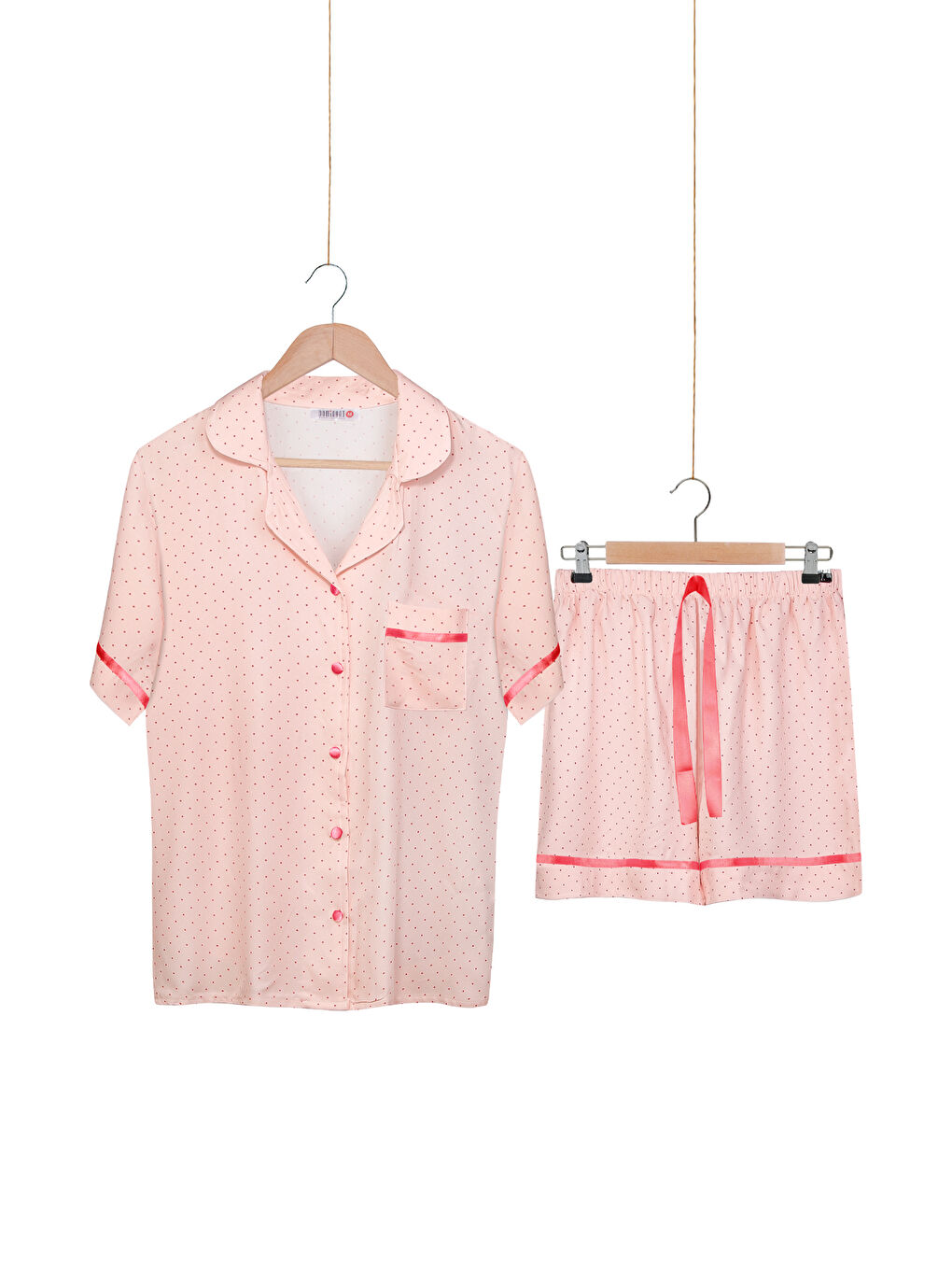 Pembe Kadın %100 Dokuma Viskon Düğmeli Şortlu Pijama Takım